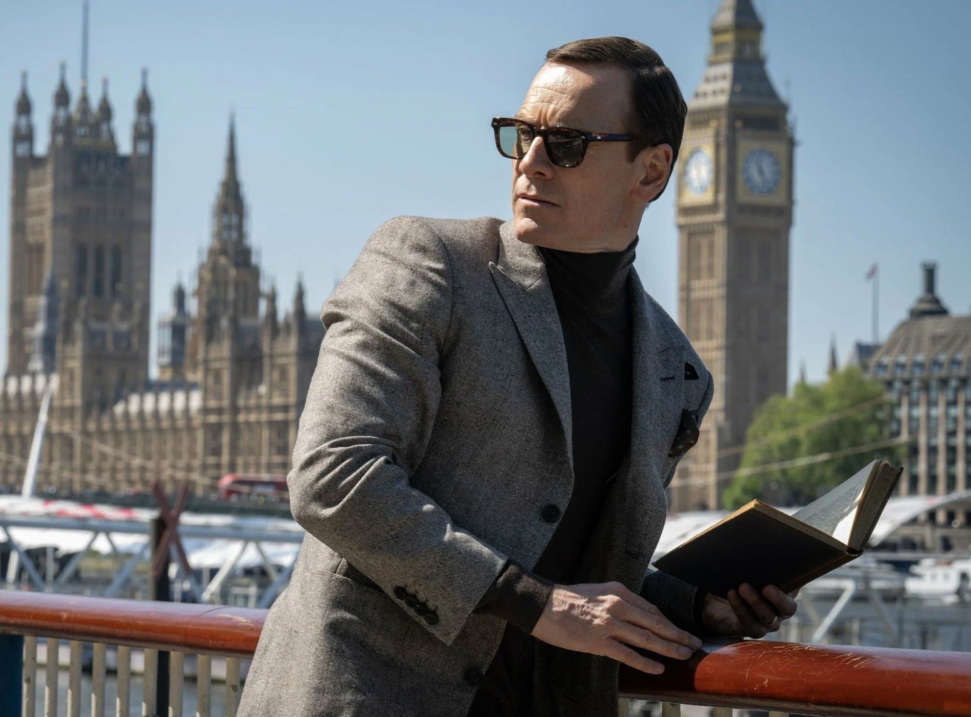 Майкл Фассбендер, кадр из фильма  «Чёрный чемодан – двойная игра» | Casey Silver Productions