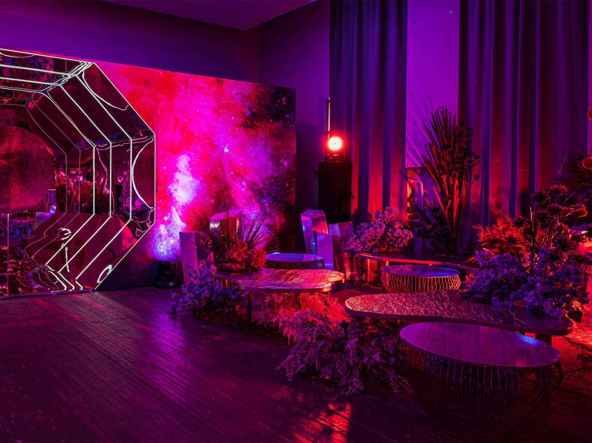 Фантастические миры Мики Барни