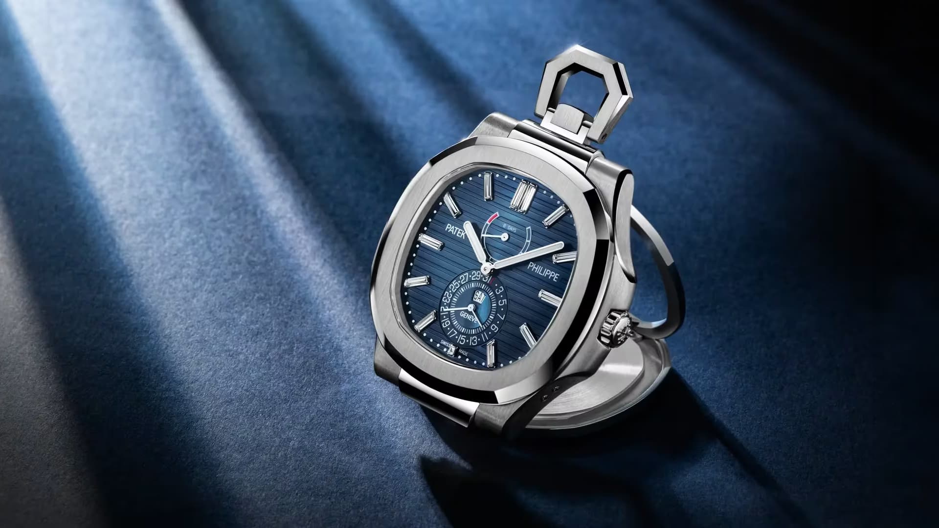 Patek Philippe Nautilus | Официальный сайт Patek