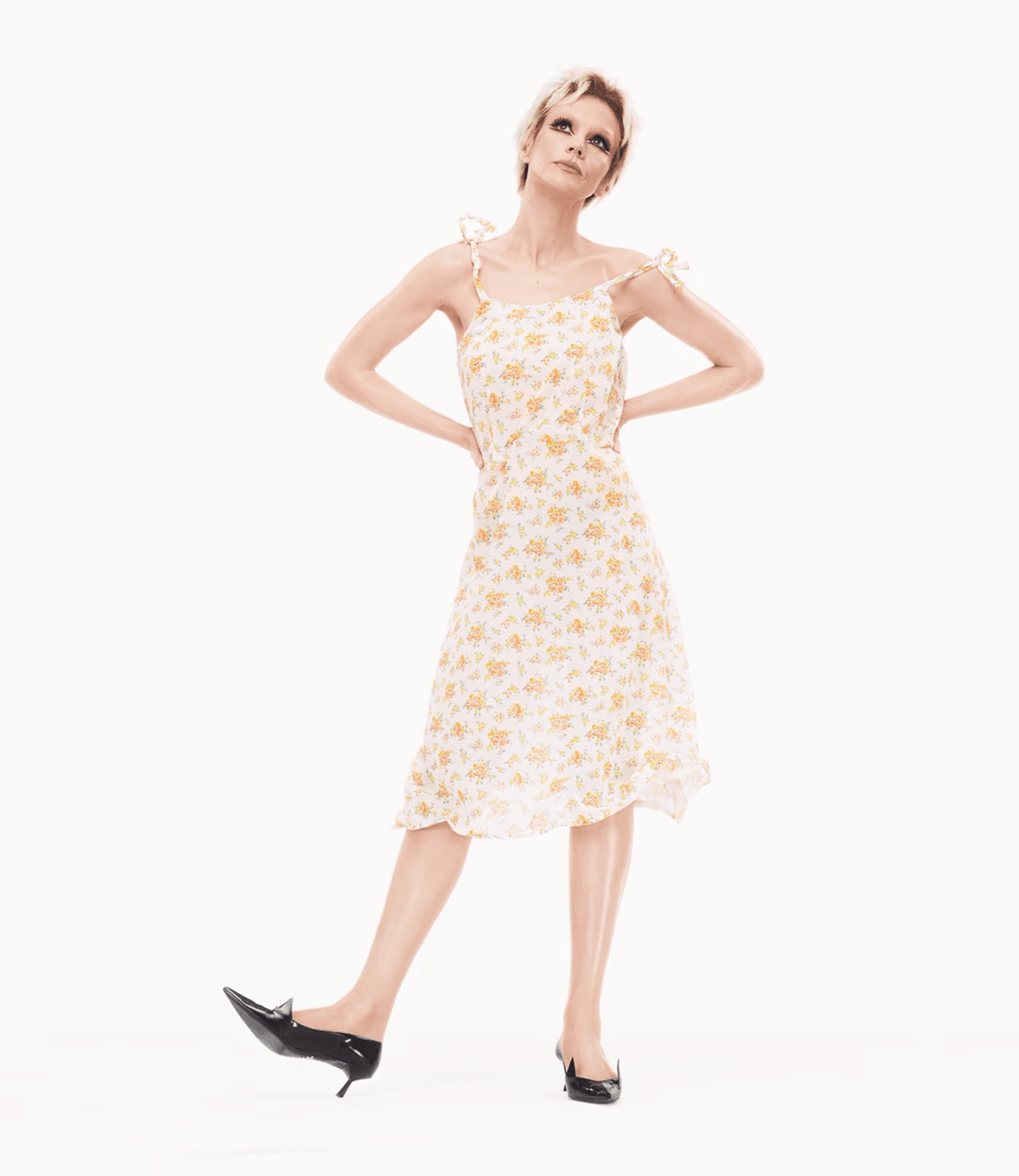 Барби Prada киеді: Кэри Маллиган Ten Protagonists кітабына енді