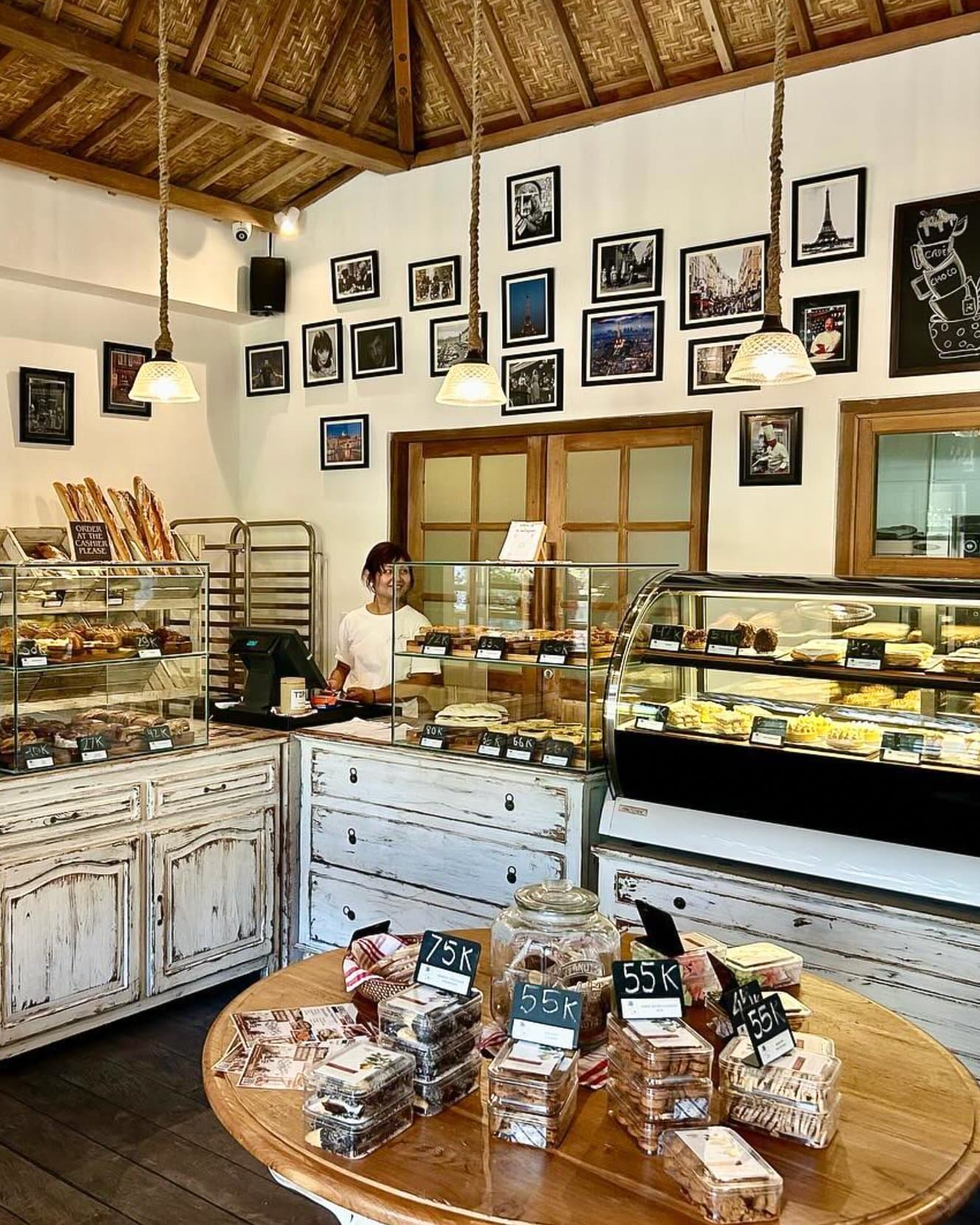 Instagram @junglebakerylembongan