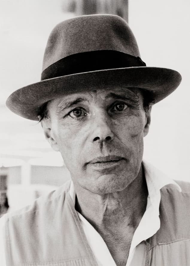 Йозеф Бойс, 1982 г. | Фотограф: Франц Хубманн