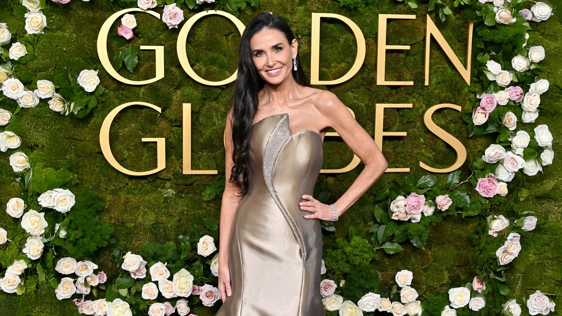 Деми Мур посетила 82-ю ежегодную церемонию вручения премии «Золотой глобус» 5 января 2025 года в Беверли-Хиллз, Калифорния | Getty Images