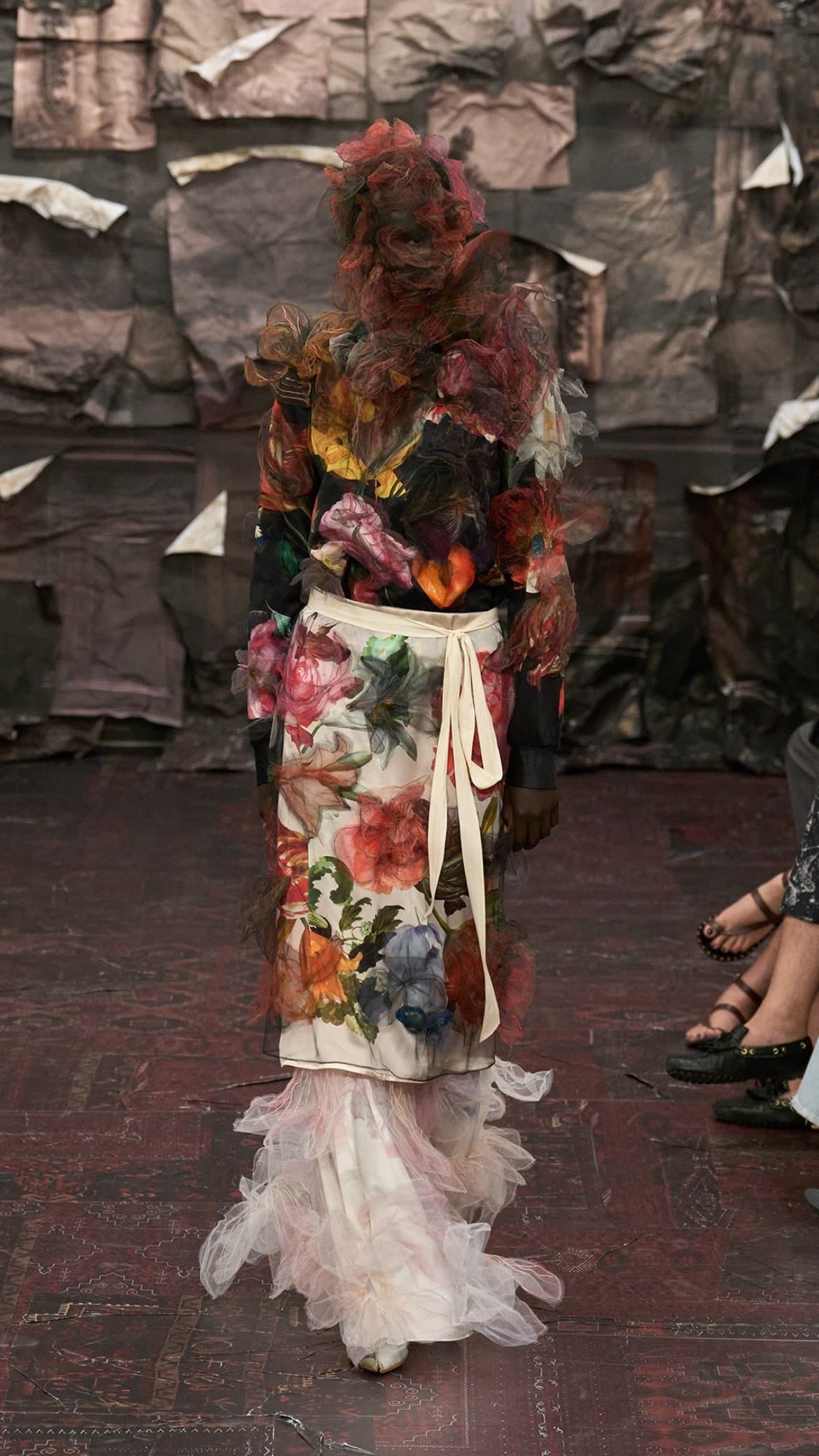 Распад и разложение: дебютная коллекция Гленна Мартенса для Maison Margiela