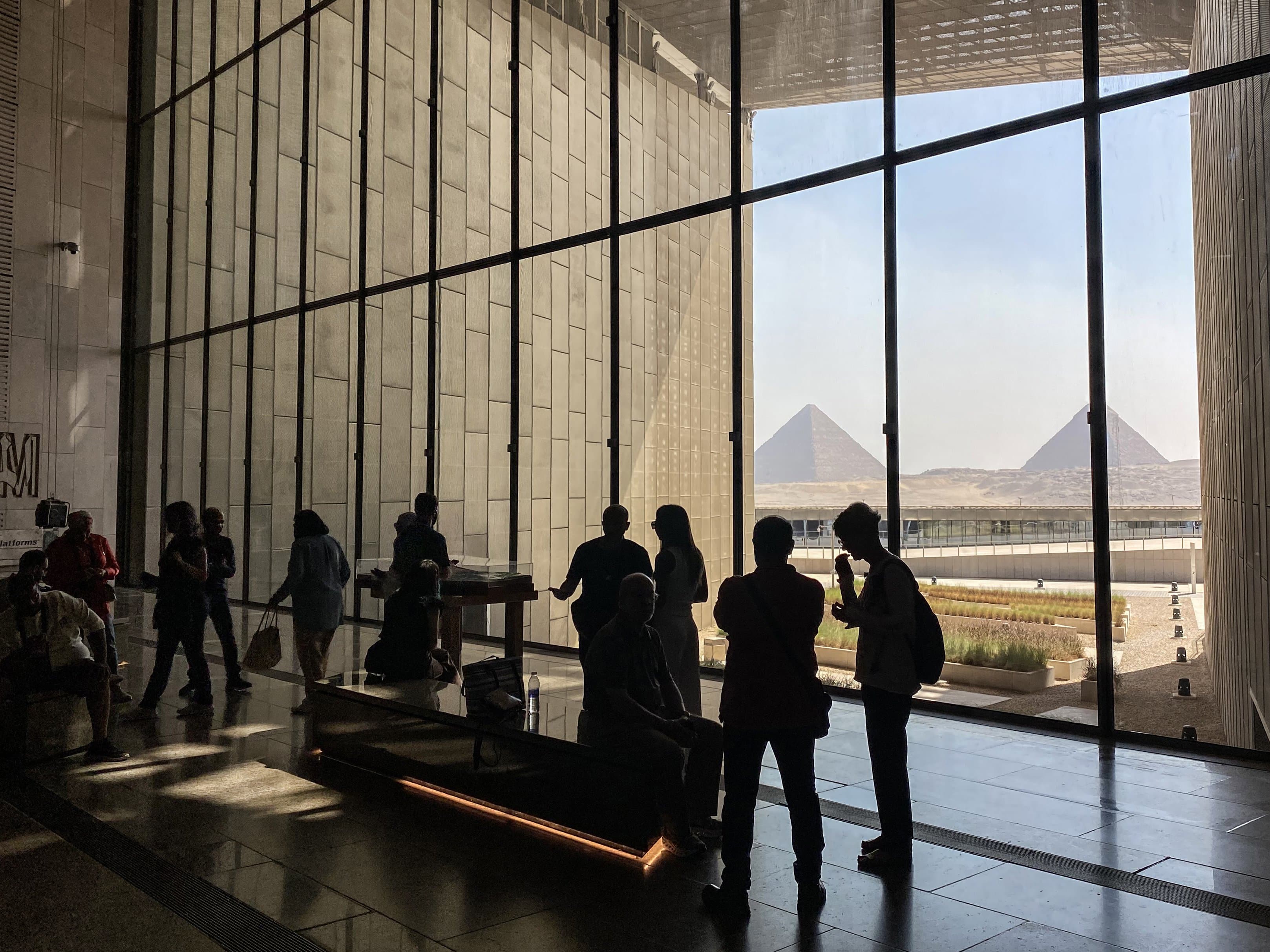 Гиза музейі: сан ғасырлық қазына, тылсым әлем және сәулет өнері