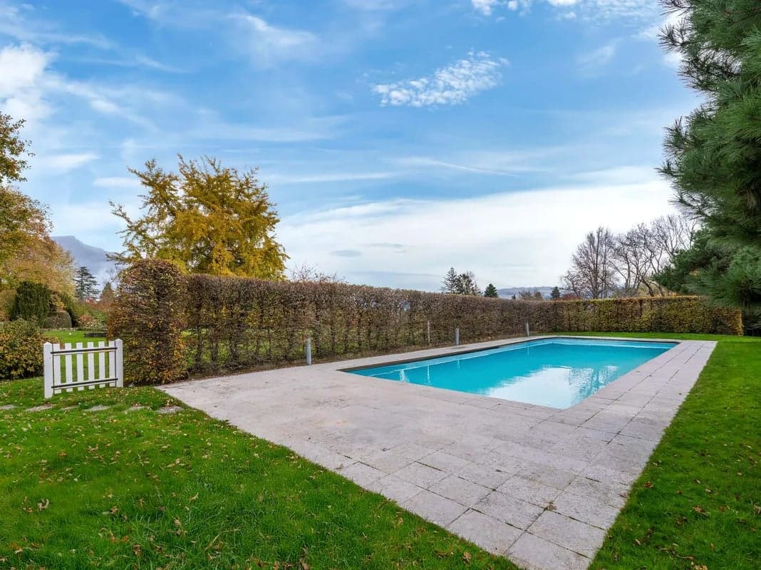 Дом Одри Хепберн выставлен на продажу