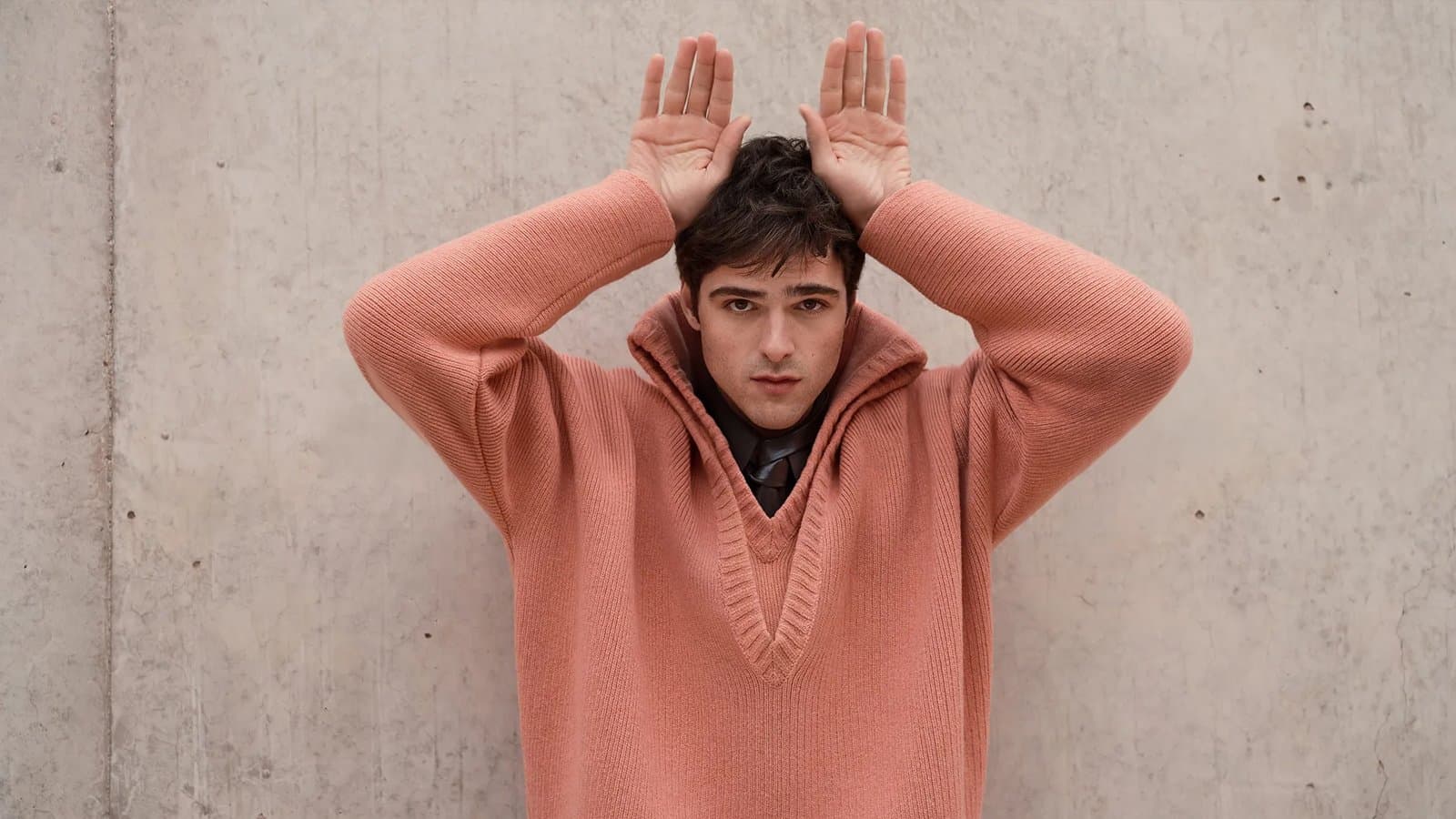 Джейкоб Элорди Bottega Veneta жарнамалық науқанында