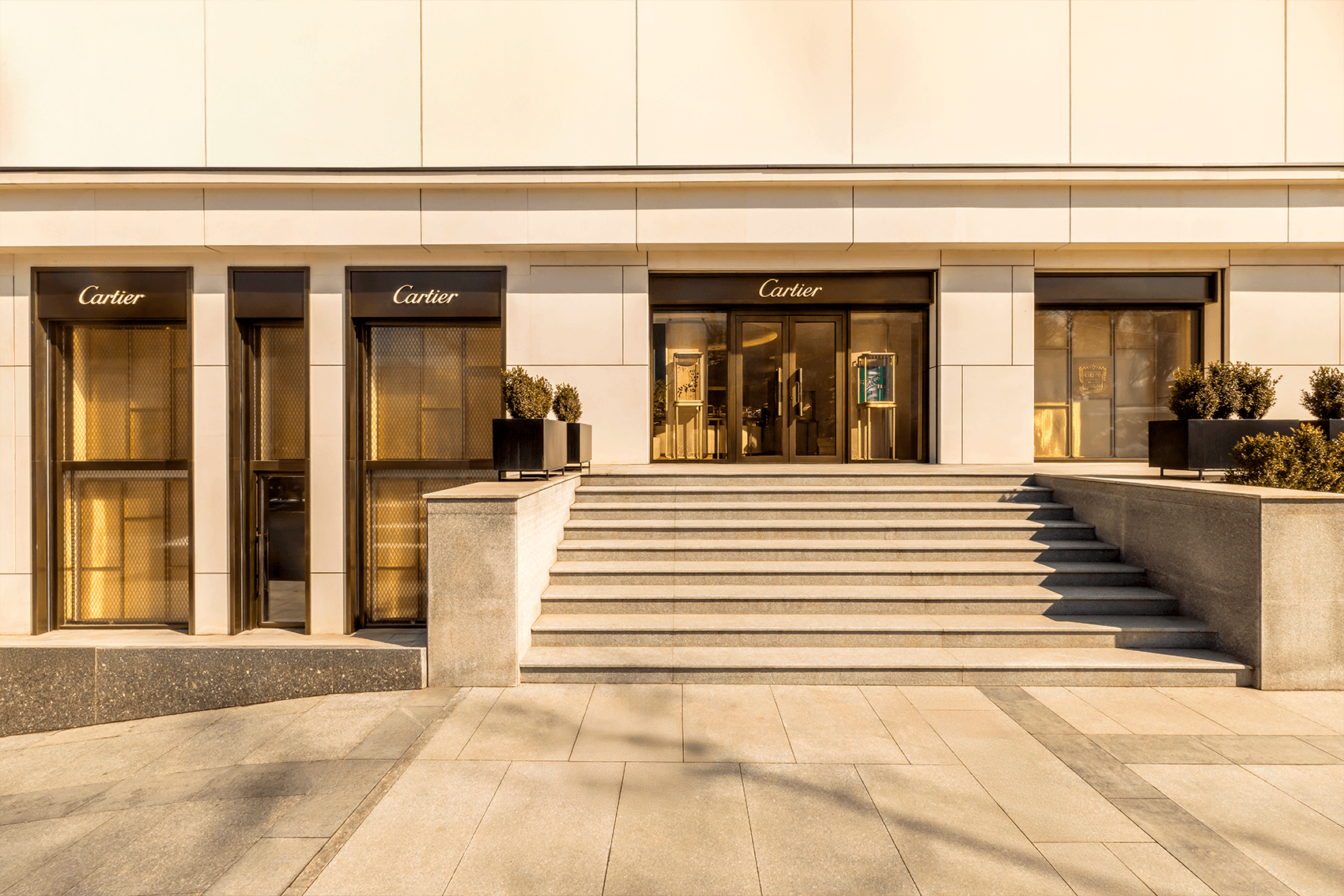 Шелковый путь Cartier: как прошло открытие обновленного бутика в Алматы