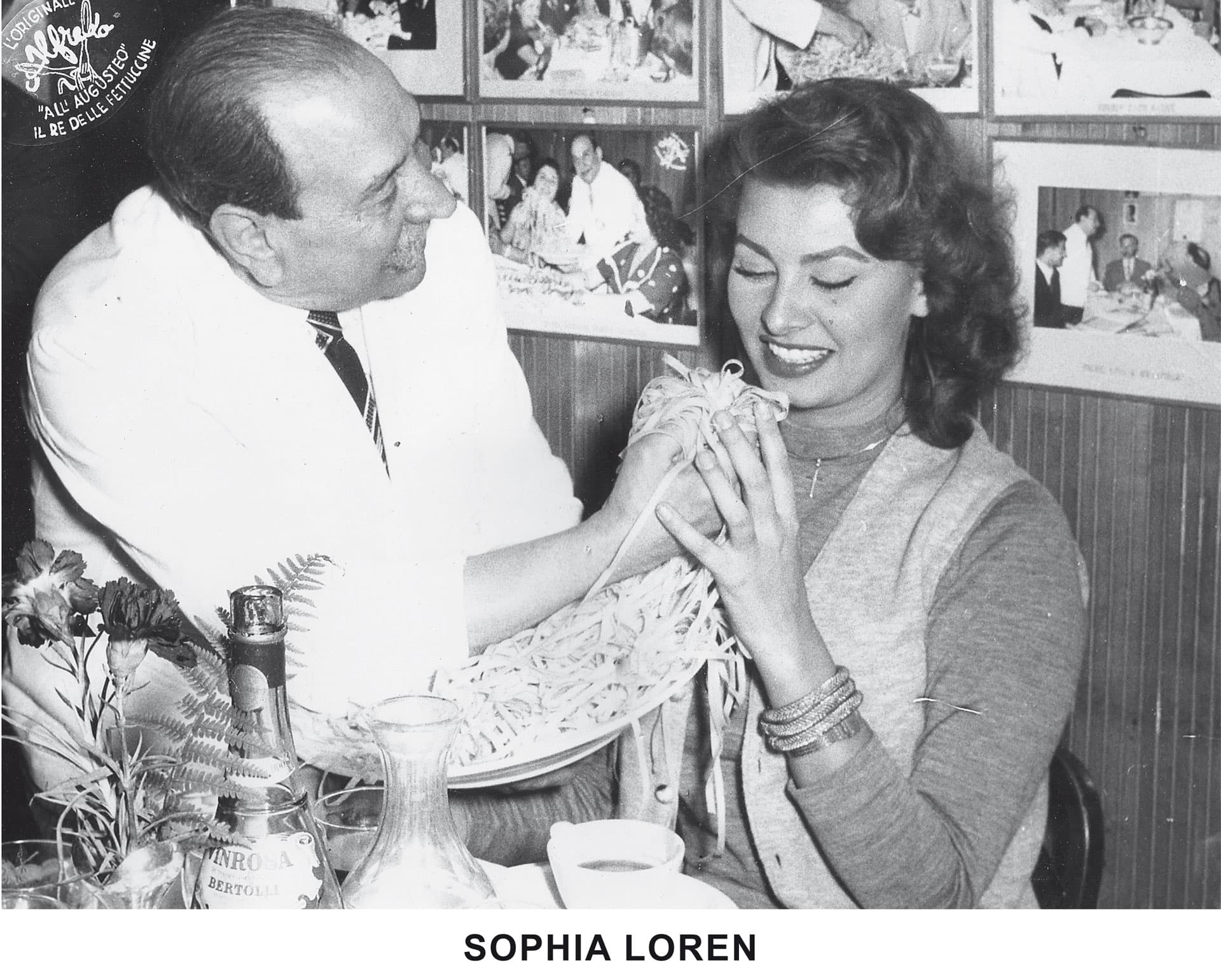Софи Лорен мен Альфредо Ди Лелио | Баспасөз қызметінің мұрағатынан