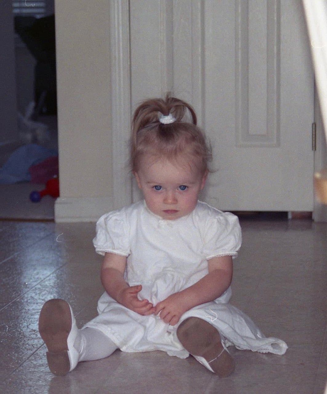 Сабрина Карпентер феномені: шынайылық, секс және жанжал