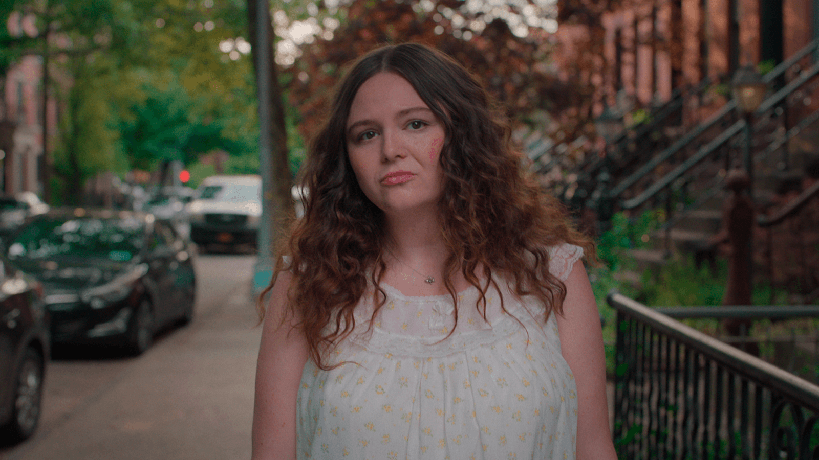 Кадр из сериала «Это слишком» | imdb.com