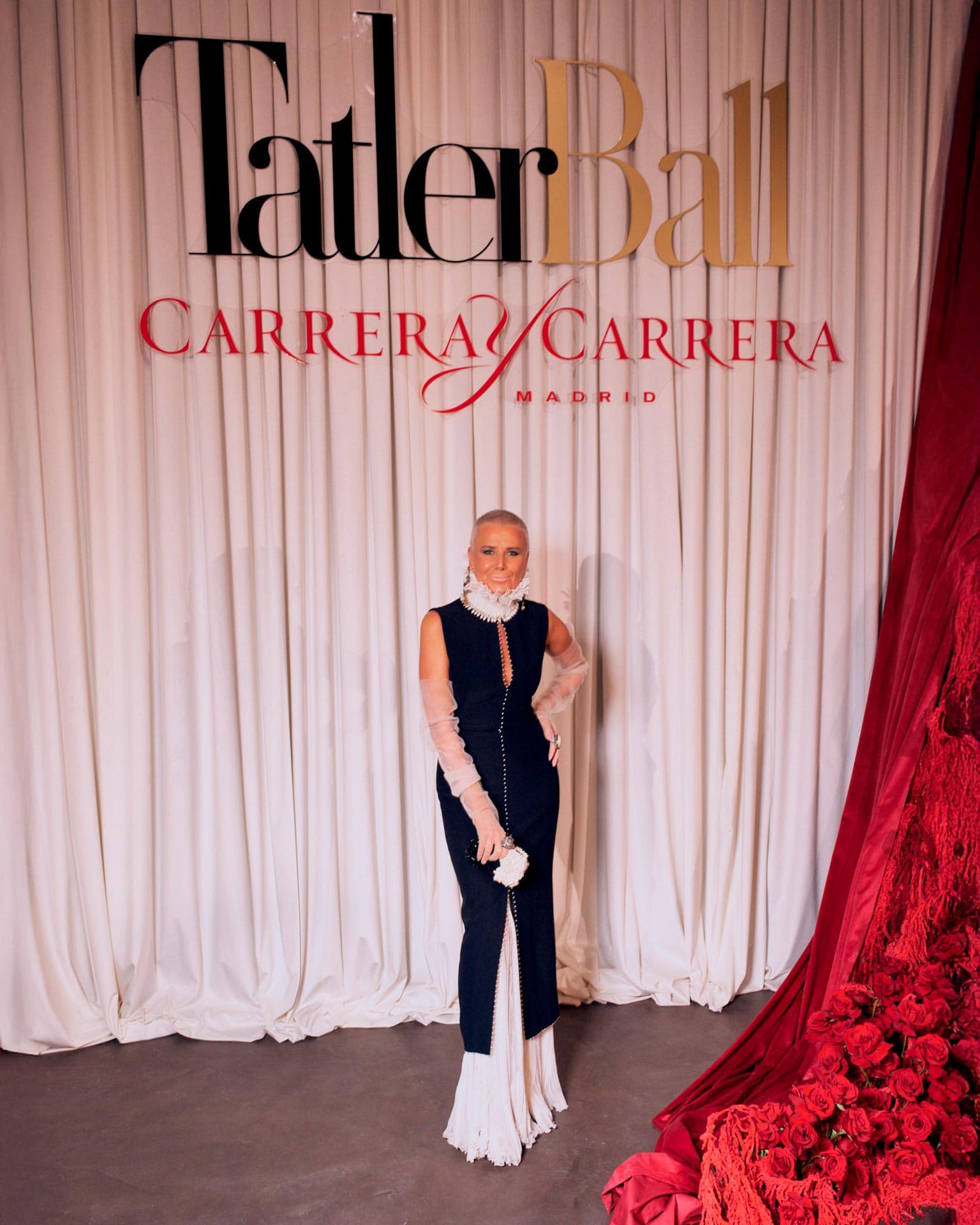 Лилия Рах в винтажном McQueen | Фотограф: Slozhnomarya