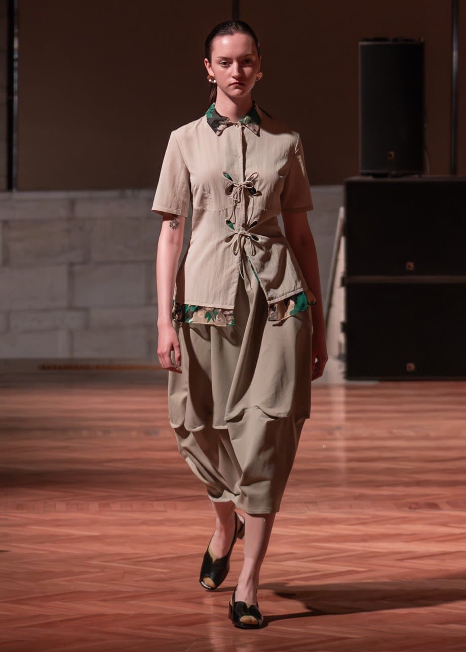 Богатый дастархан на J.KIM: как прошел показ коллекции весна-лето 2026 Quroq