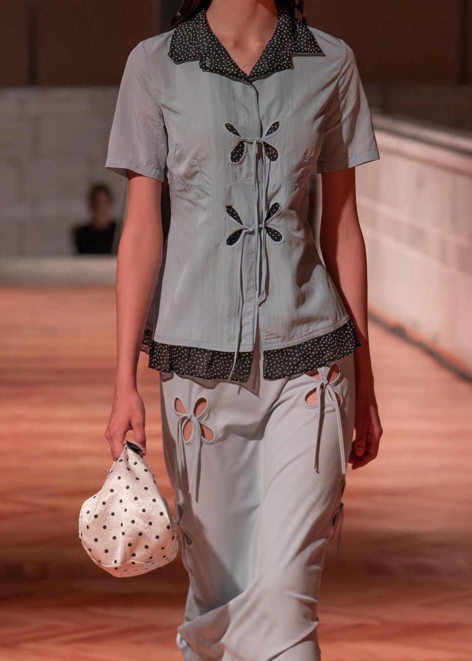 Богатый дастархан на J.KIM: как прошел показ коллекции весна-лето 2026 Quroq