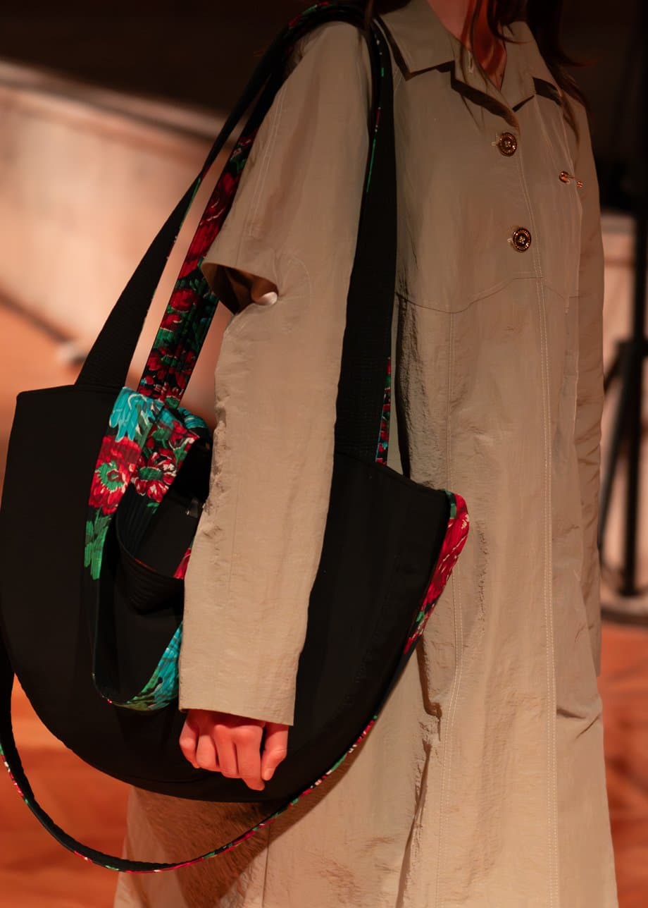 Богатый дастархан на J.KIM: как прошел показ коллекции весна-лето 2026 Quroq