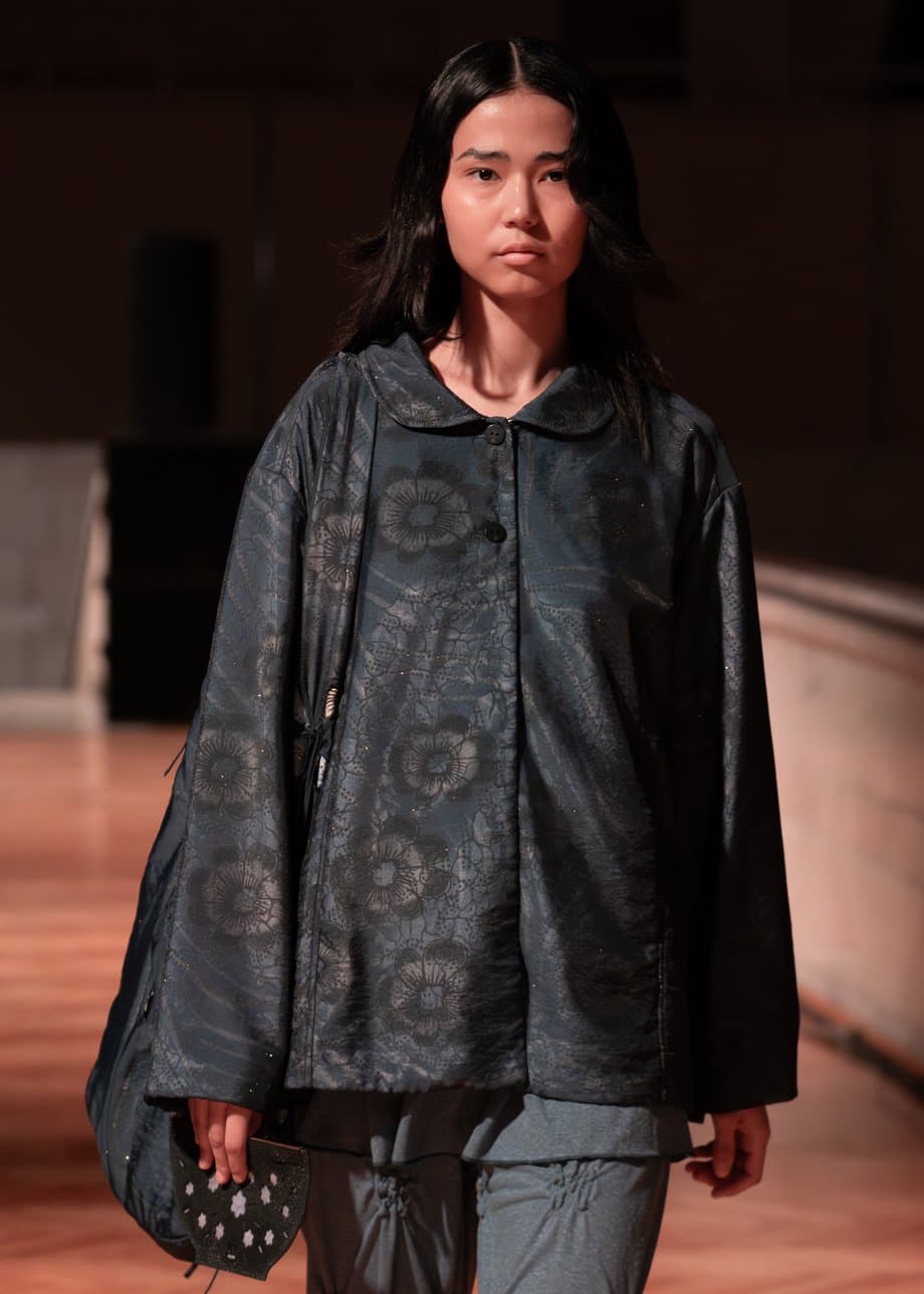 Богатый дастархан на J.KIM: как прошел показ коллекции весна-лето 2026 Quroq