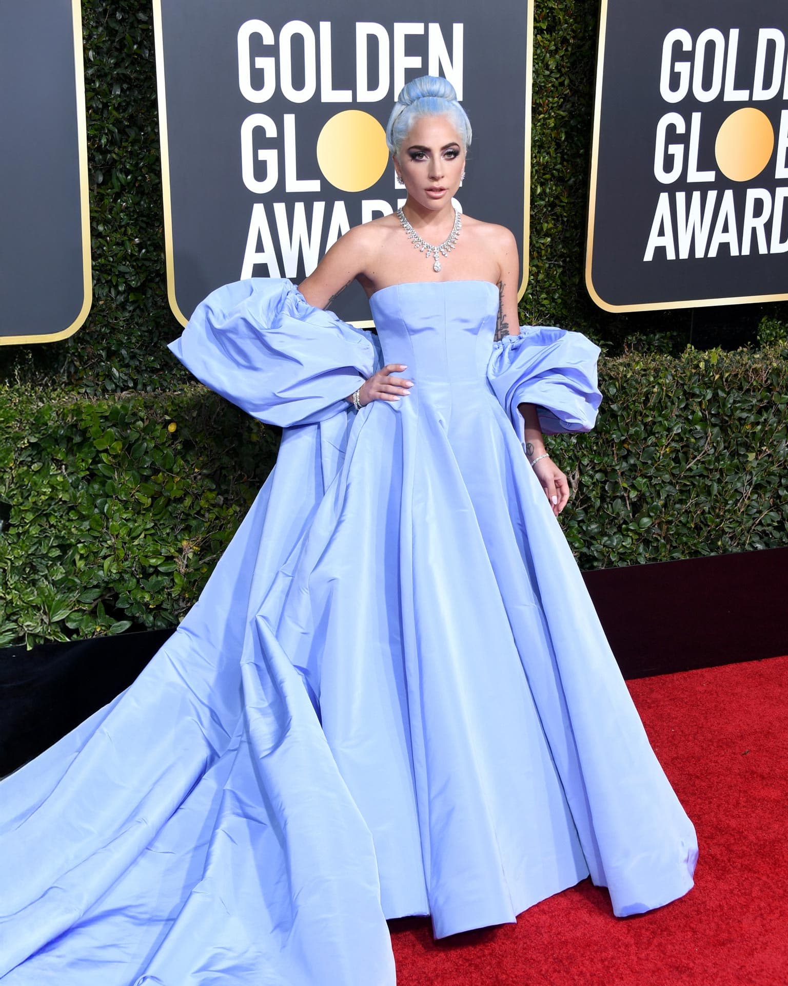Леди Гага посетила 76-ю ежегодную церемонию вручения премии «Золотой глобус» 6 января 2019 года в Беверли-Хиллз, Калифорния | Getty Images