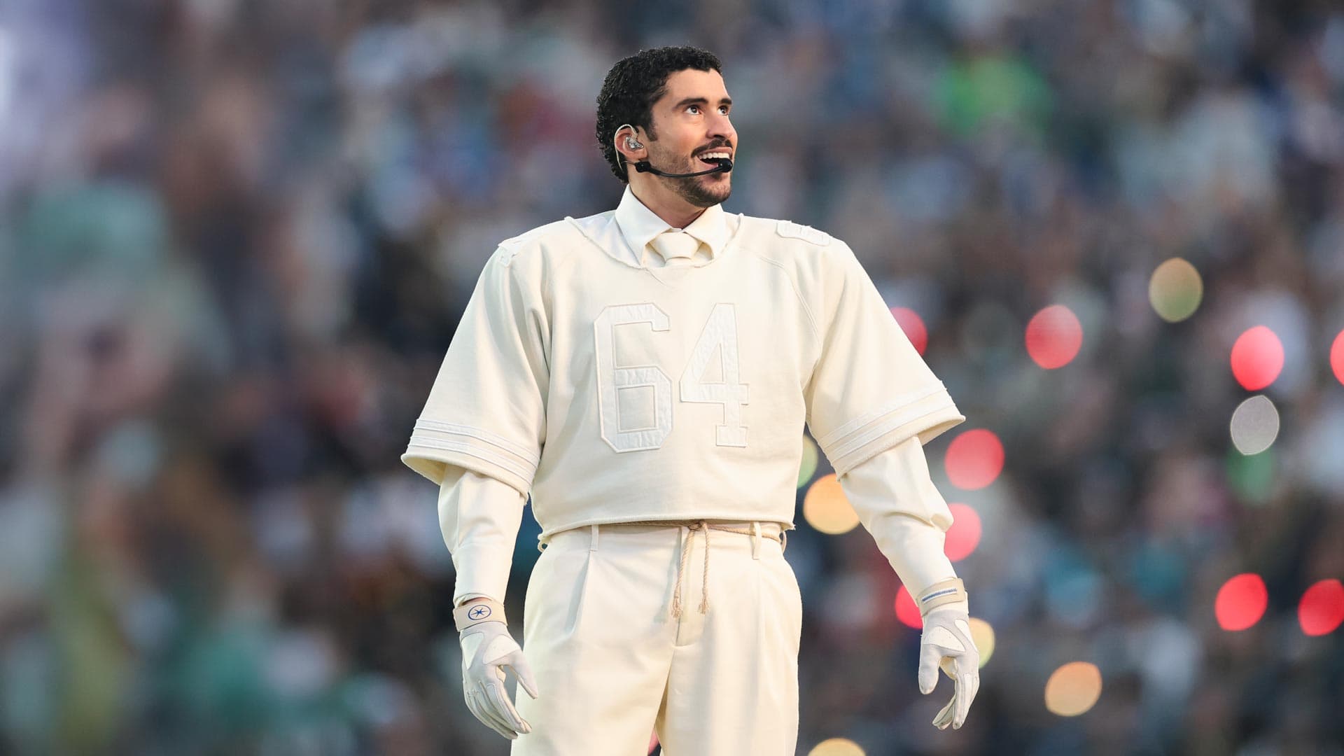 Bad Bunny на Супербоуле LX 8 февраля 2026 года в Санта-Кларе, Калифорния | Getty Images