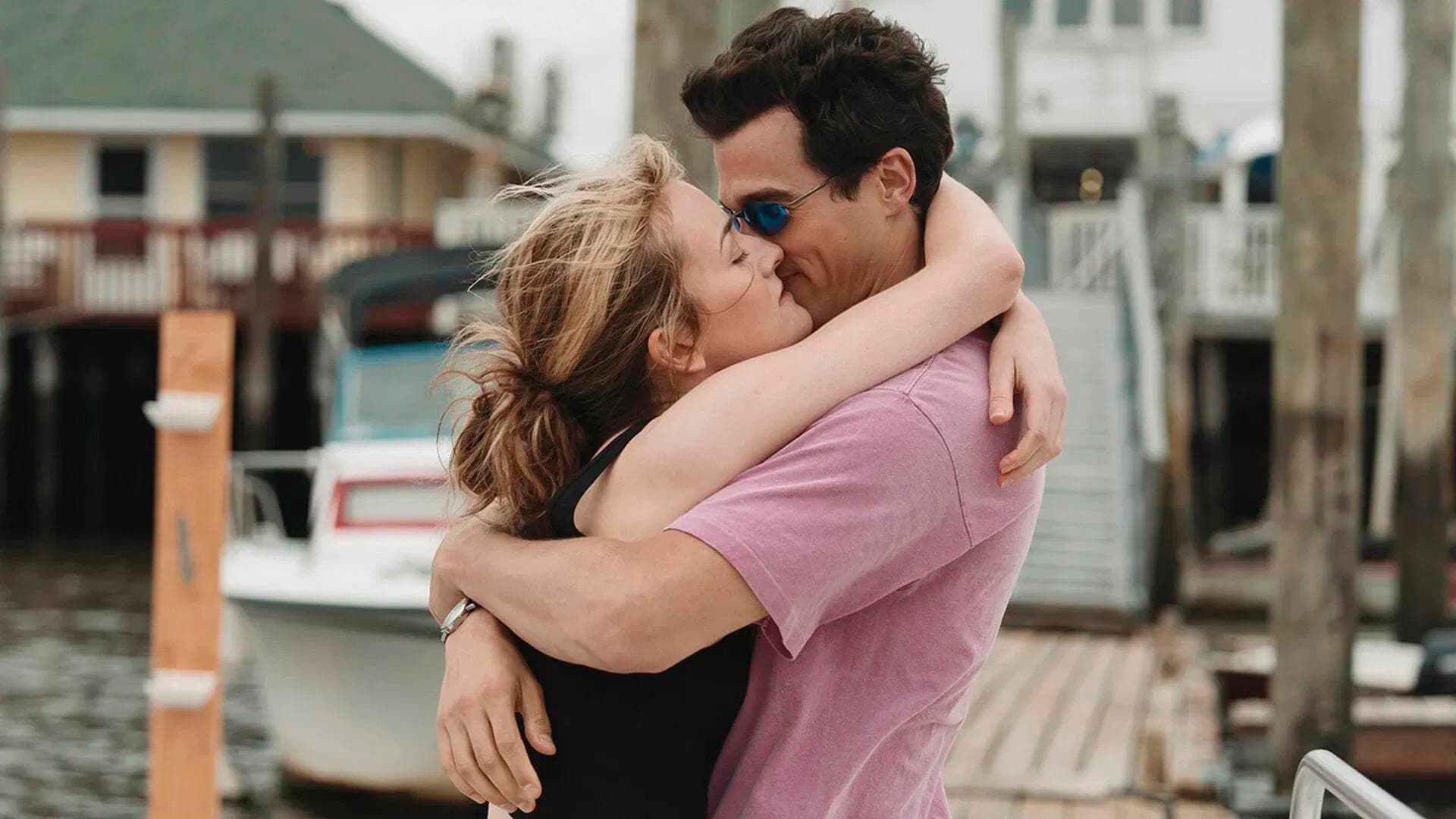 Кадр из сериала «Американская история любви» | IMDb