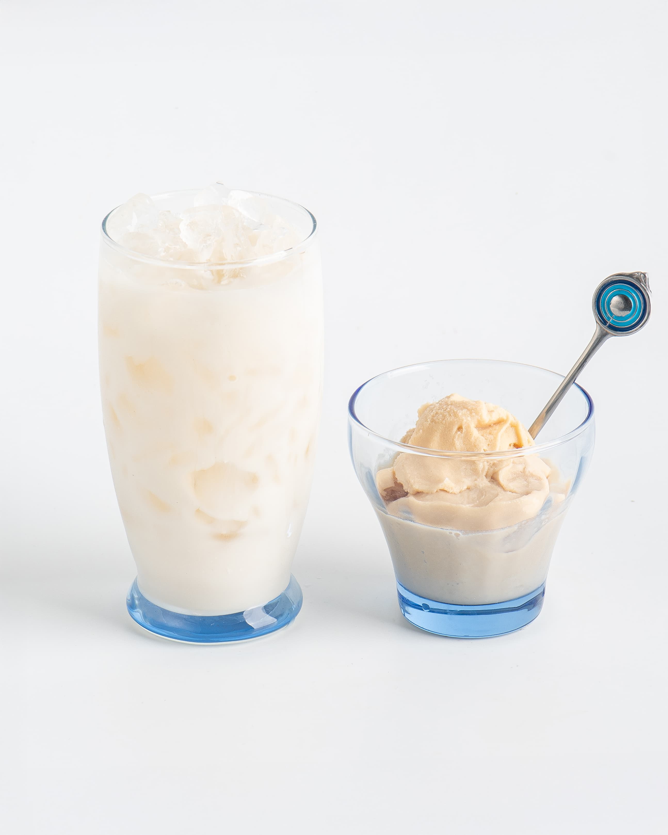 Cocktail «WHITE POPPY»