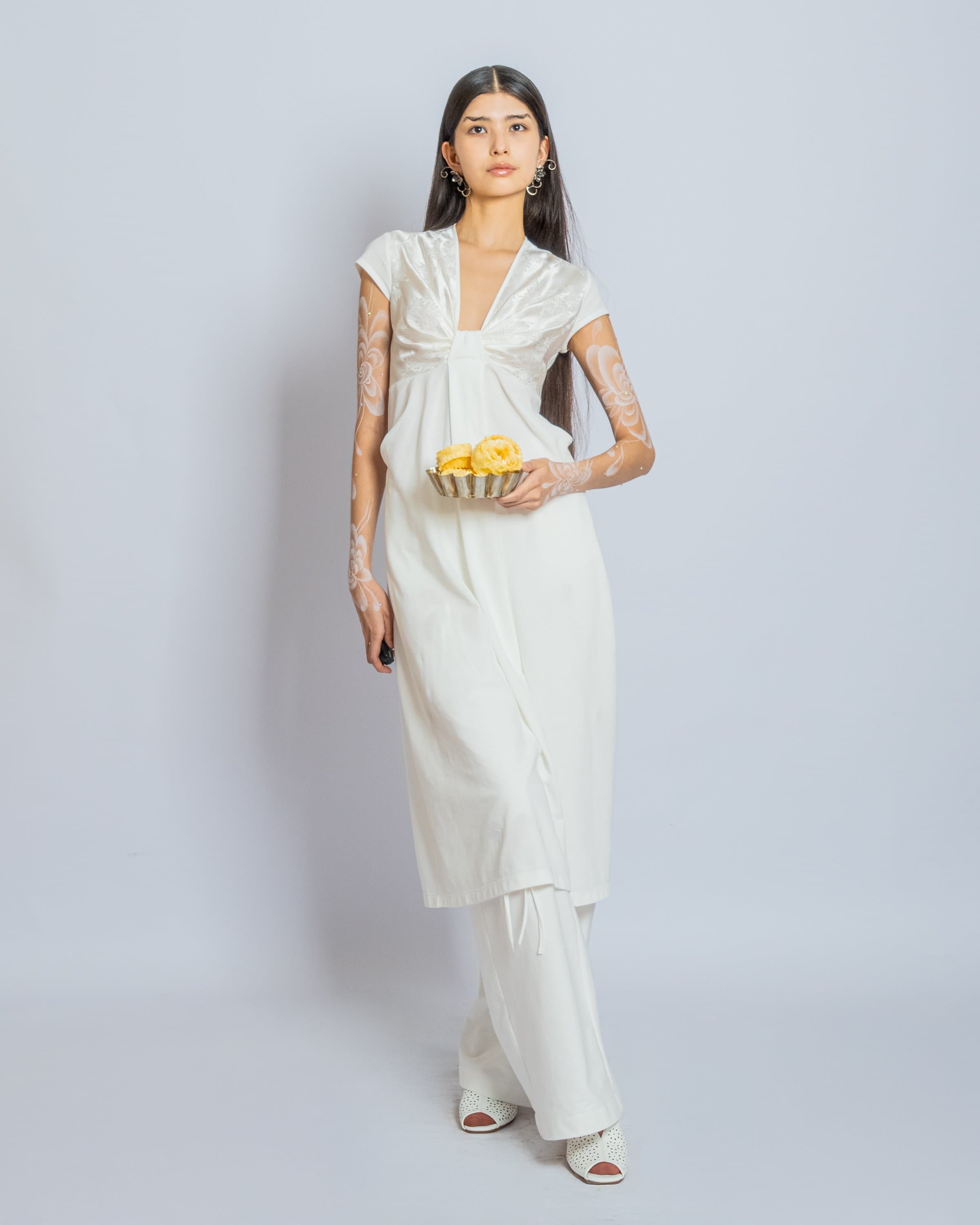 J.KIM көктем-жаз 2026 көрсетілімінің сахна сыртынан көрініс