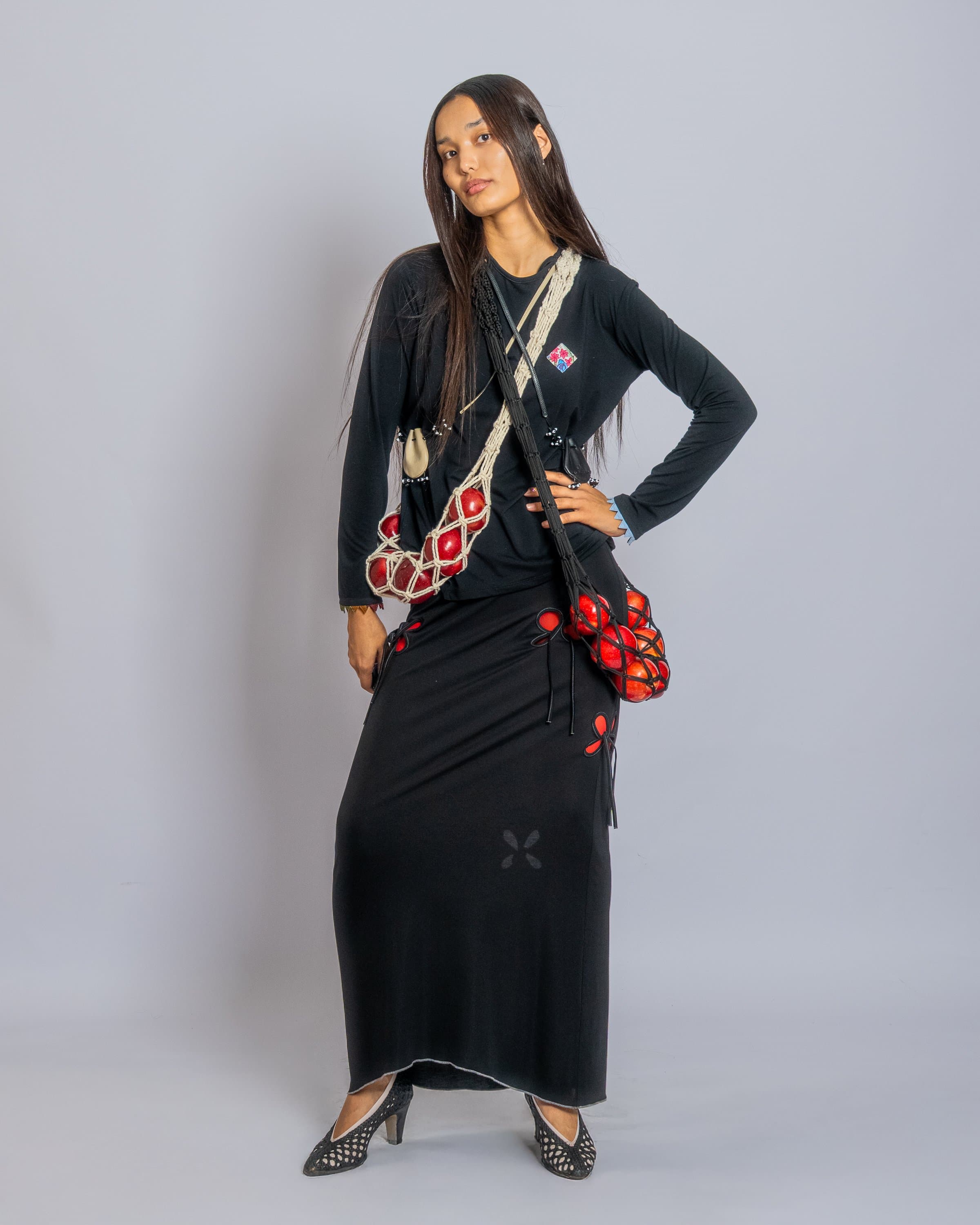 J.KIM FW 2026 көрсетіліміндегі модельдер мен музалардың автопортреттері