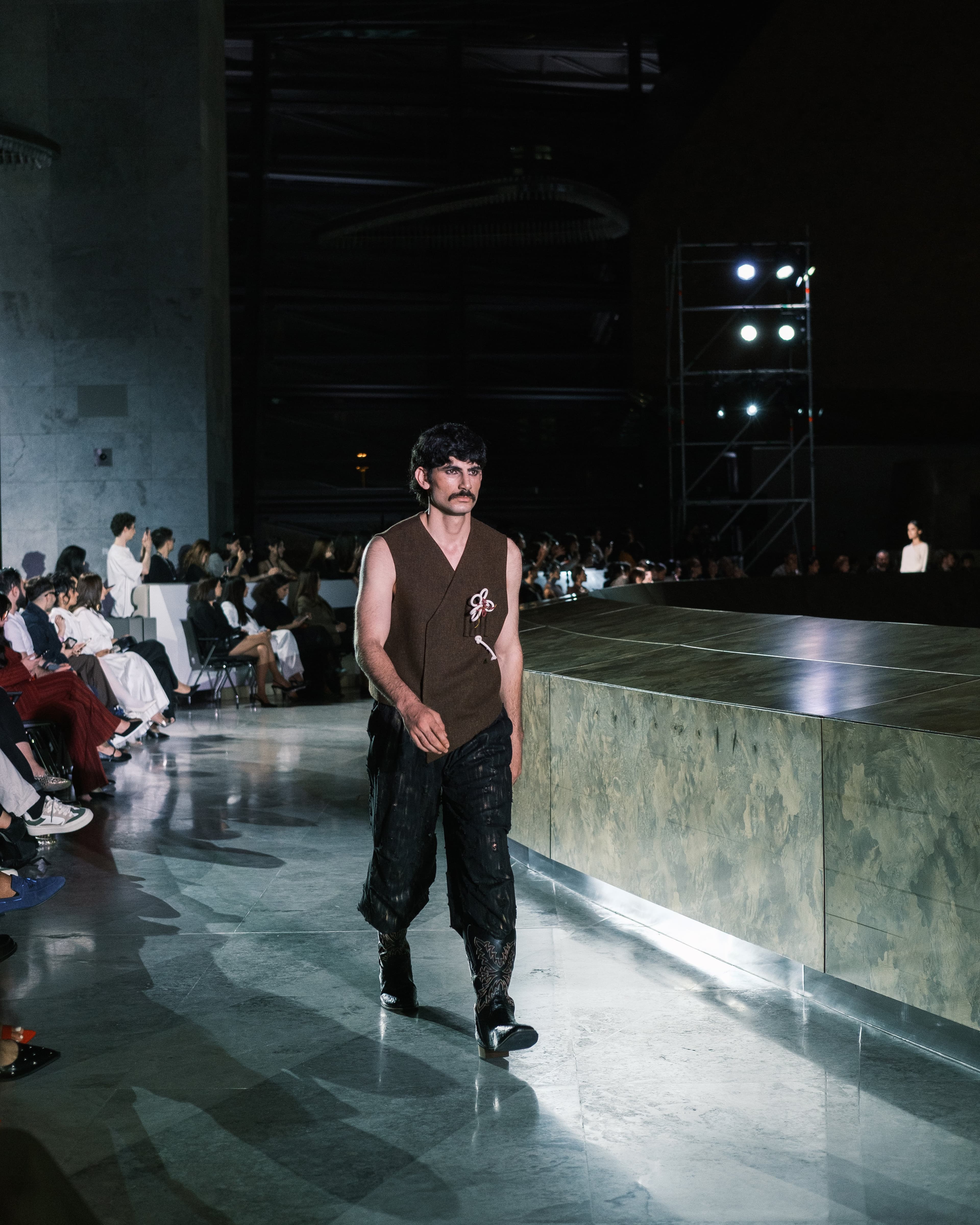 Baku Fashion Week: Әзербайжанның «бұзылмаған» дарыны мен талғампаздығы