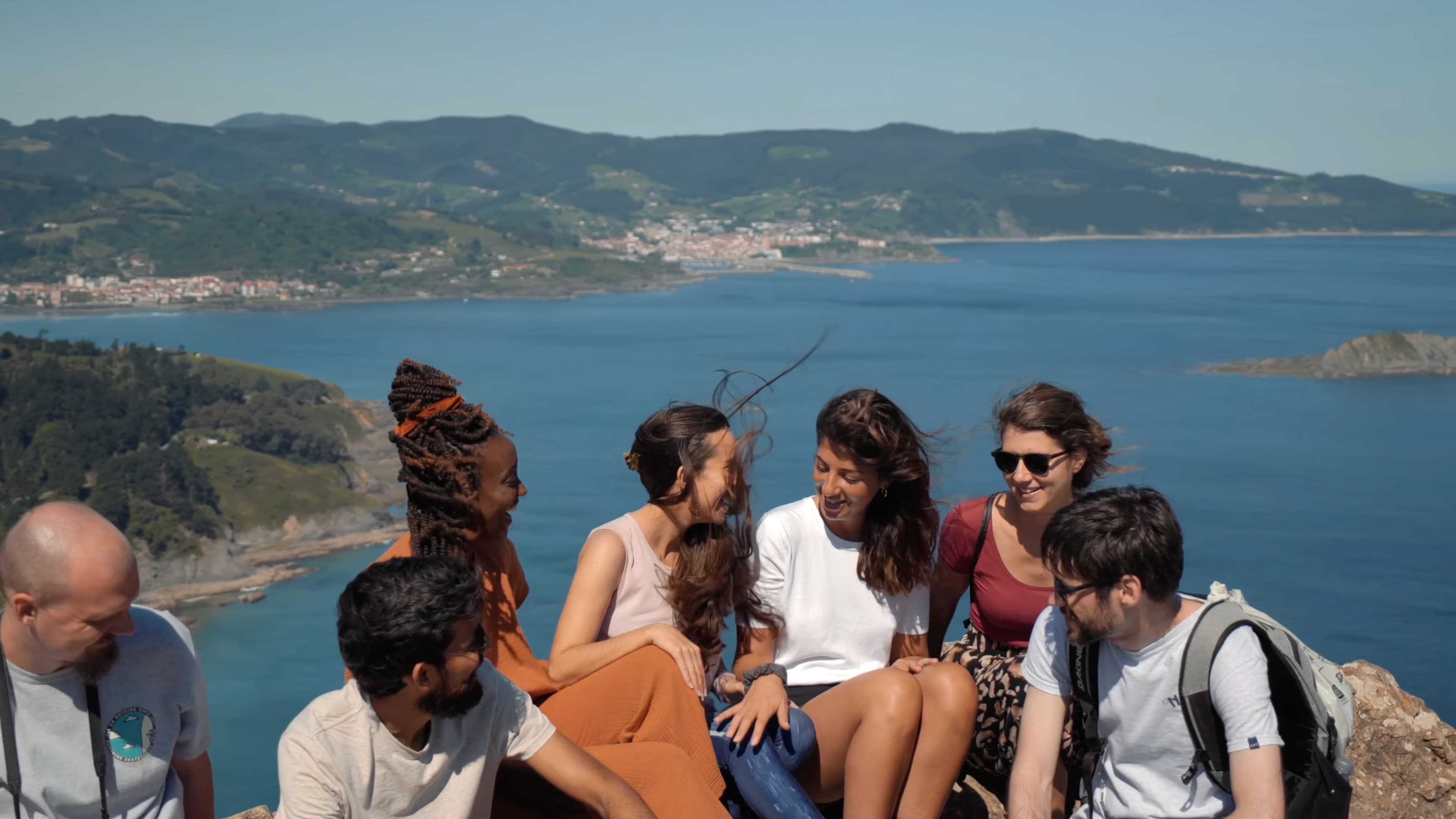 Цифрлық көшпенділер қайдан жұмыс істейді? Ең үздік коворкингтер мен коливингтер