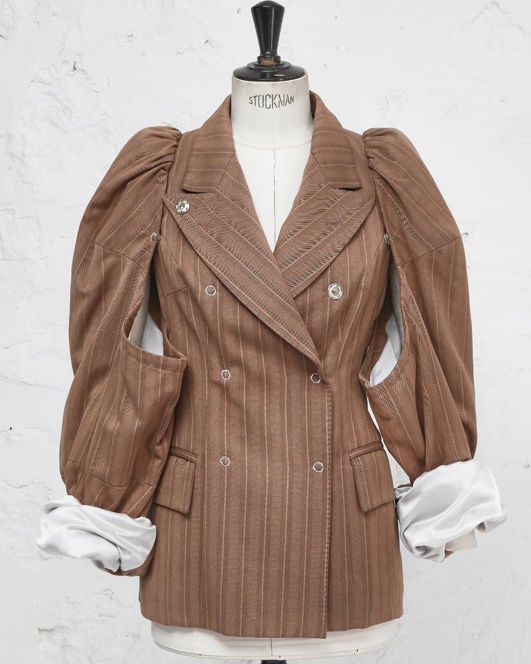 В январе пройдет первый аукцион Maison Margiela