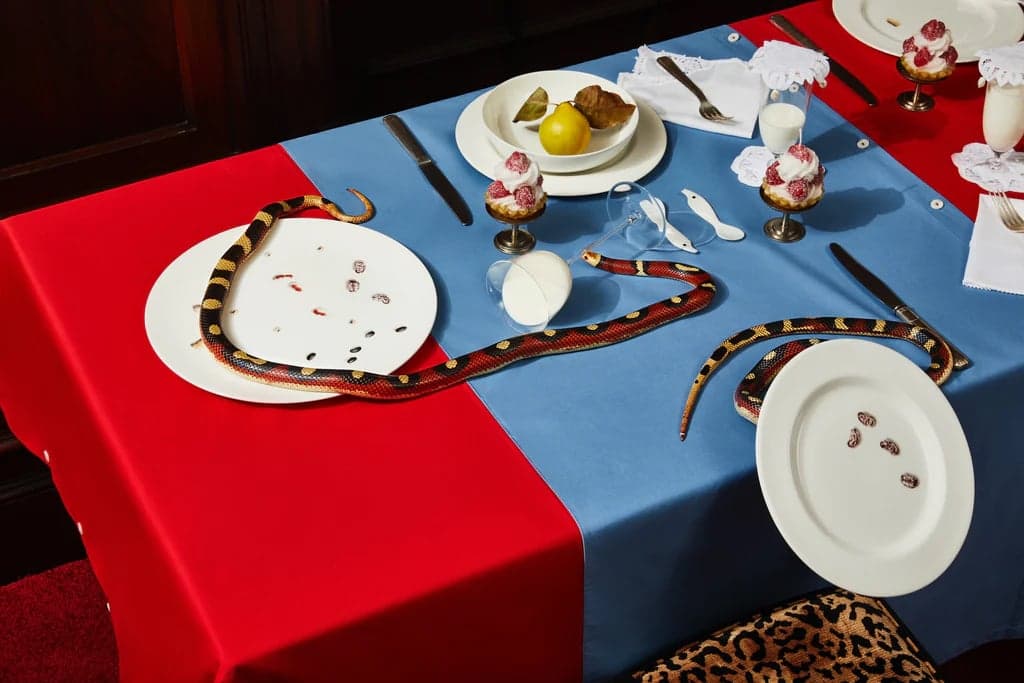Chanel мен Gucci үшін дастарқан жаятындар кімдер?