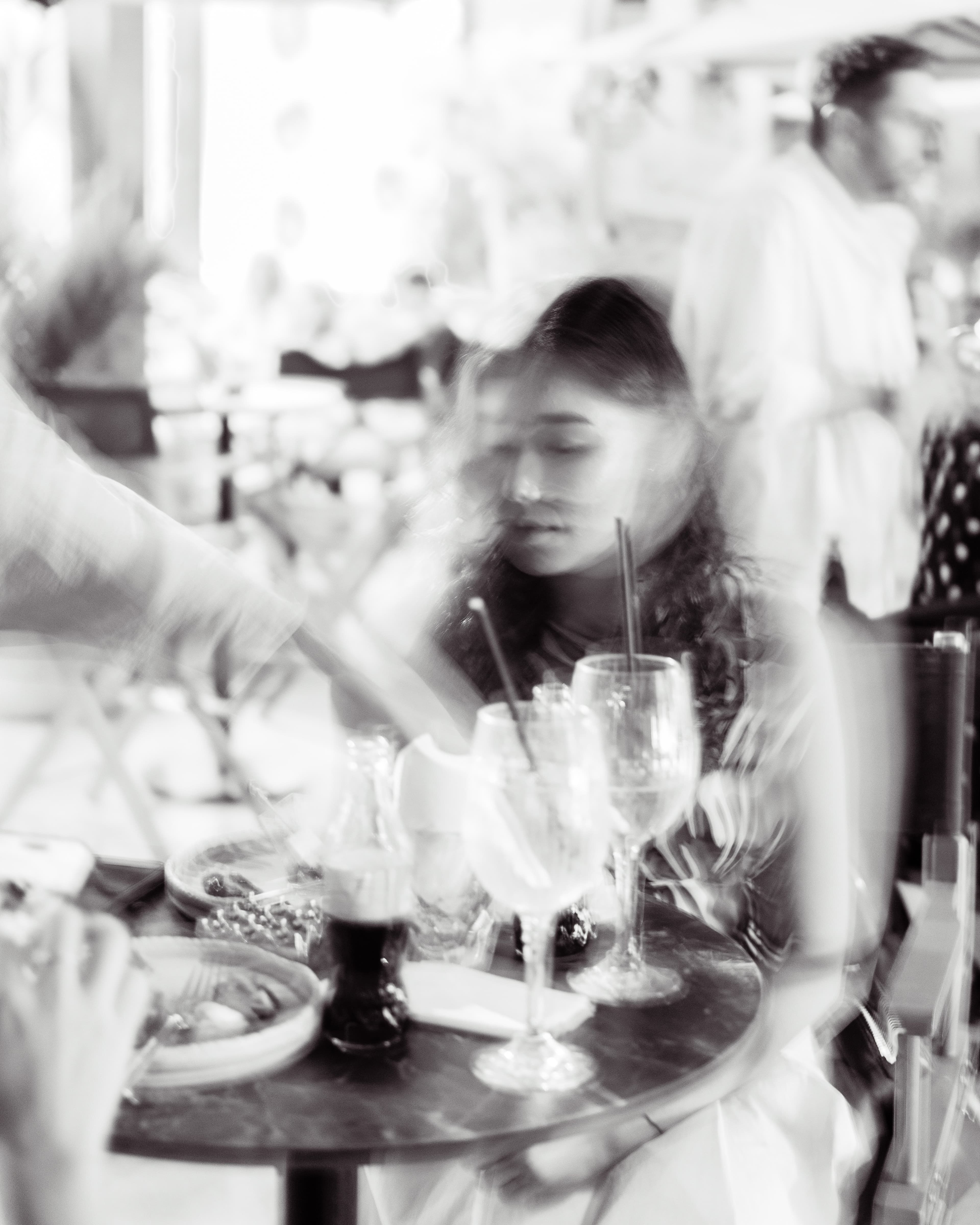 Sunset Soirée by Tatler: летняя встреча друзей у бассейна