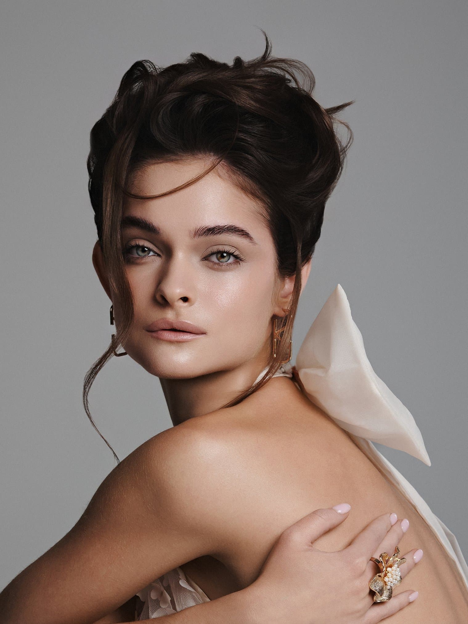 Tatler Lens: макияж королевы выпускного бала