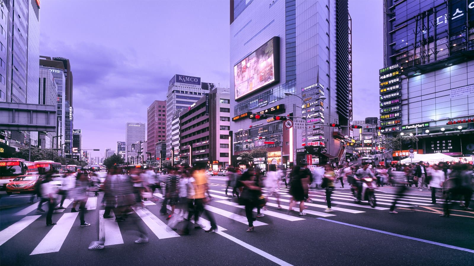 Гангнам көшелерінің бірі | Getty Images