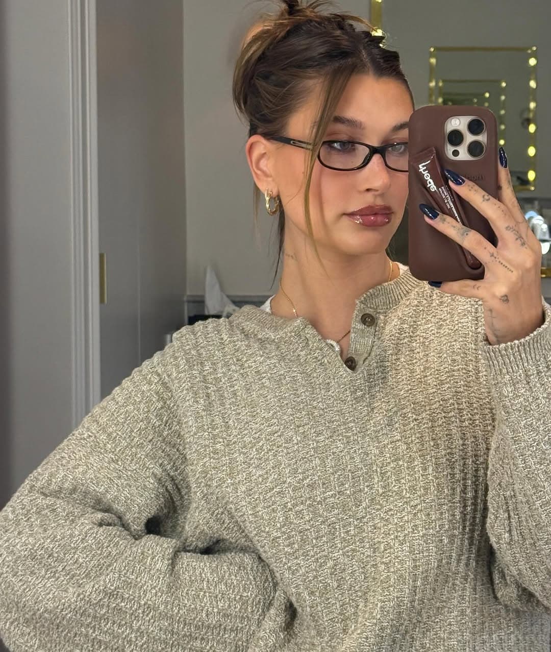 Instagram @haileybieber