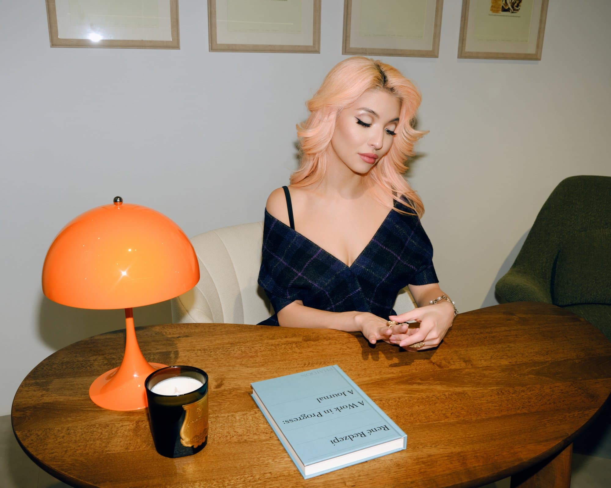 Мика Барнидің таңғаларлық әлемдері