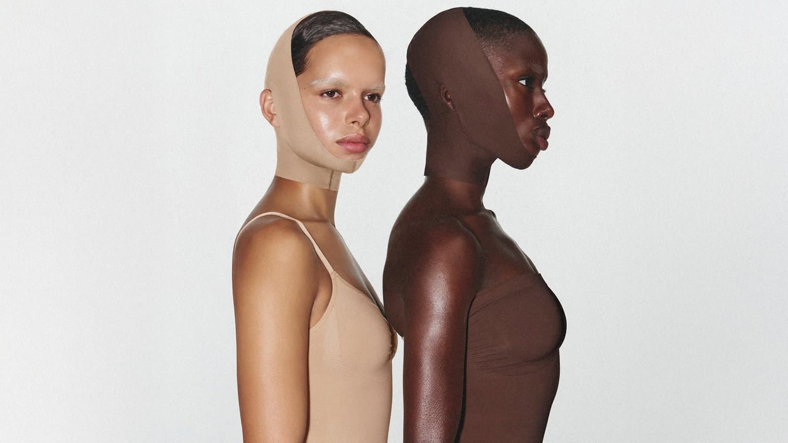 Seamless Sculpt Face Wrap от Skims | Instagram: @skims