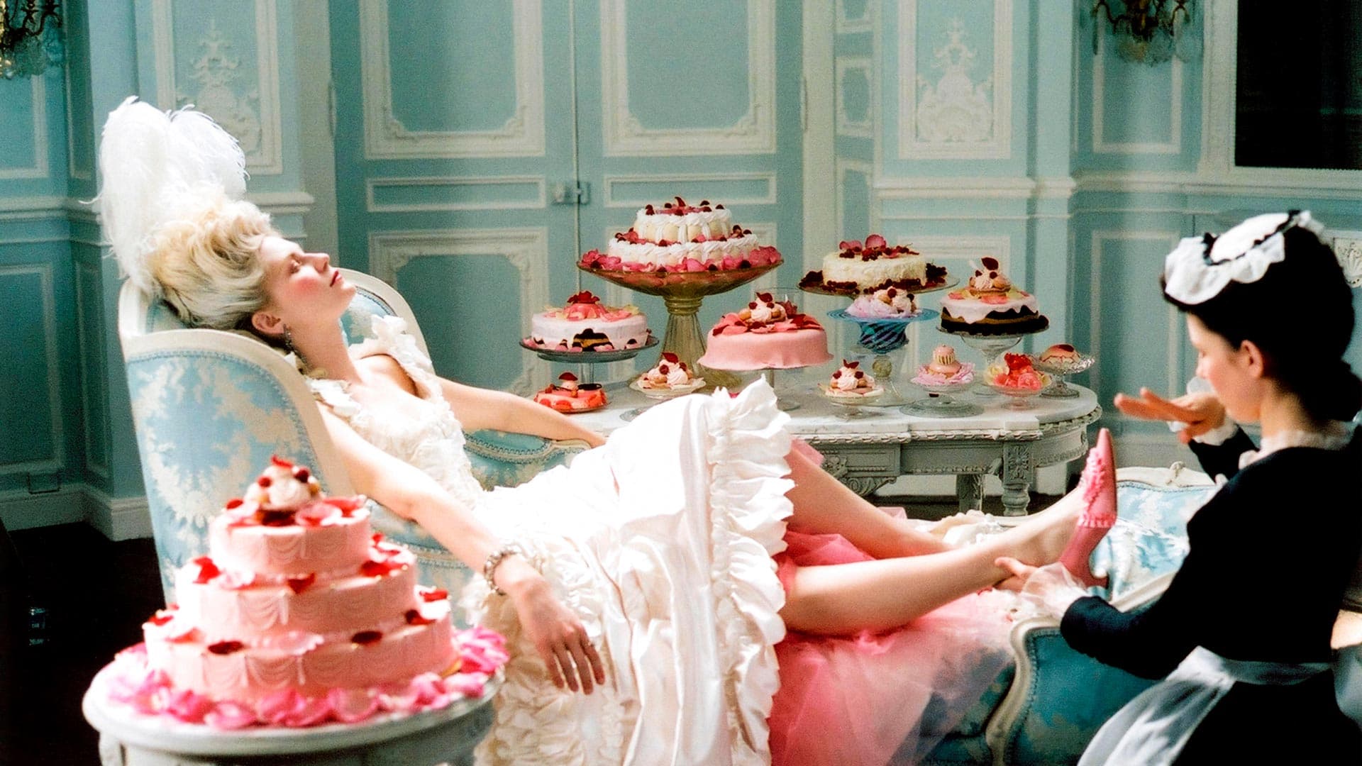 Кадр из фильма «Мария-Антуанетта» Софии Копполы (2006)