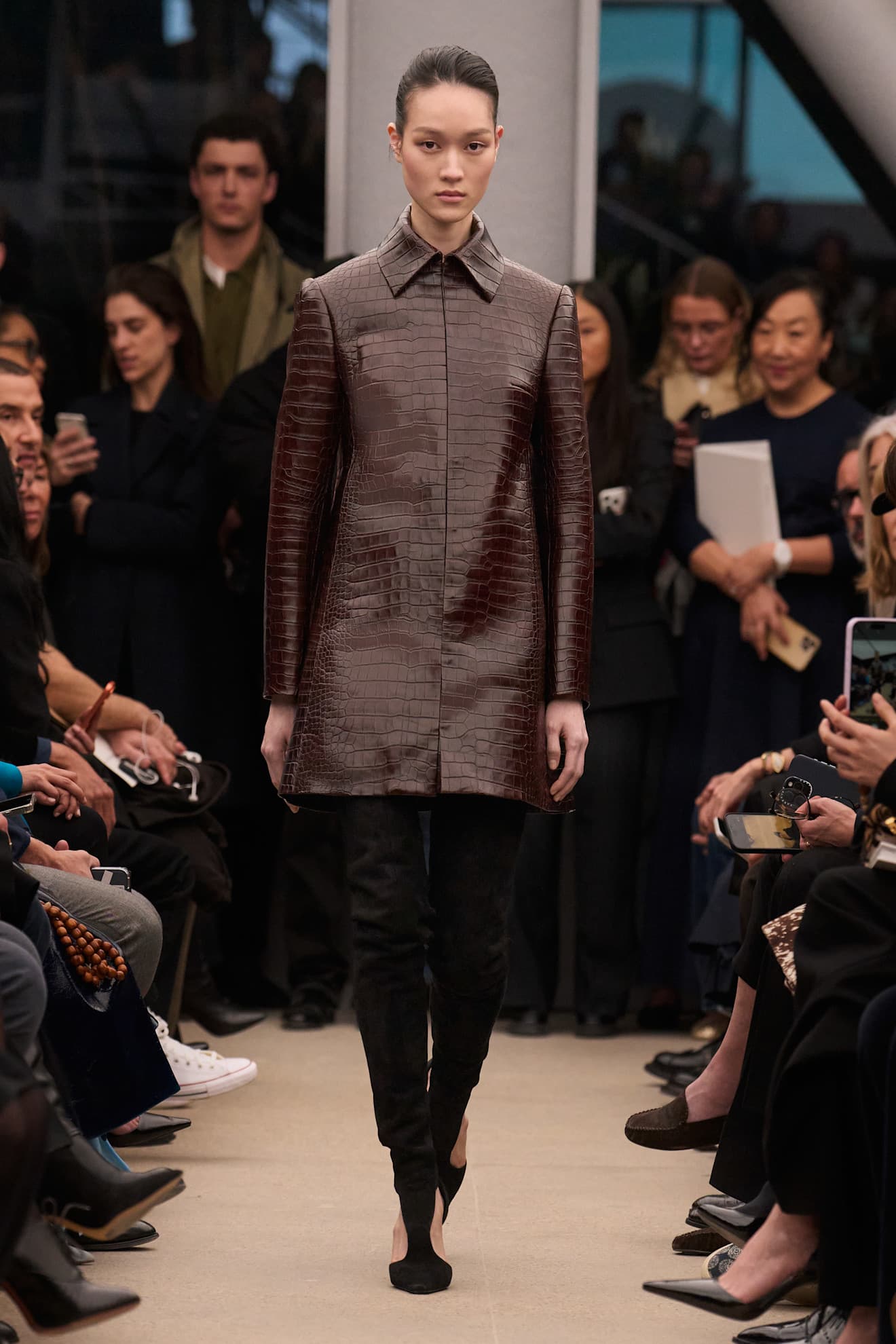 Показ Alaïa осень-зима 2026 | Spotlight