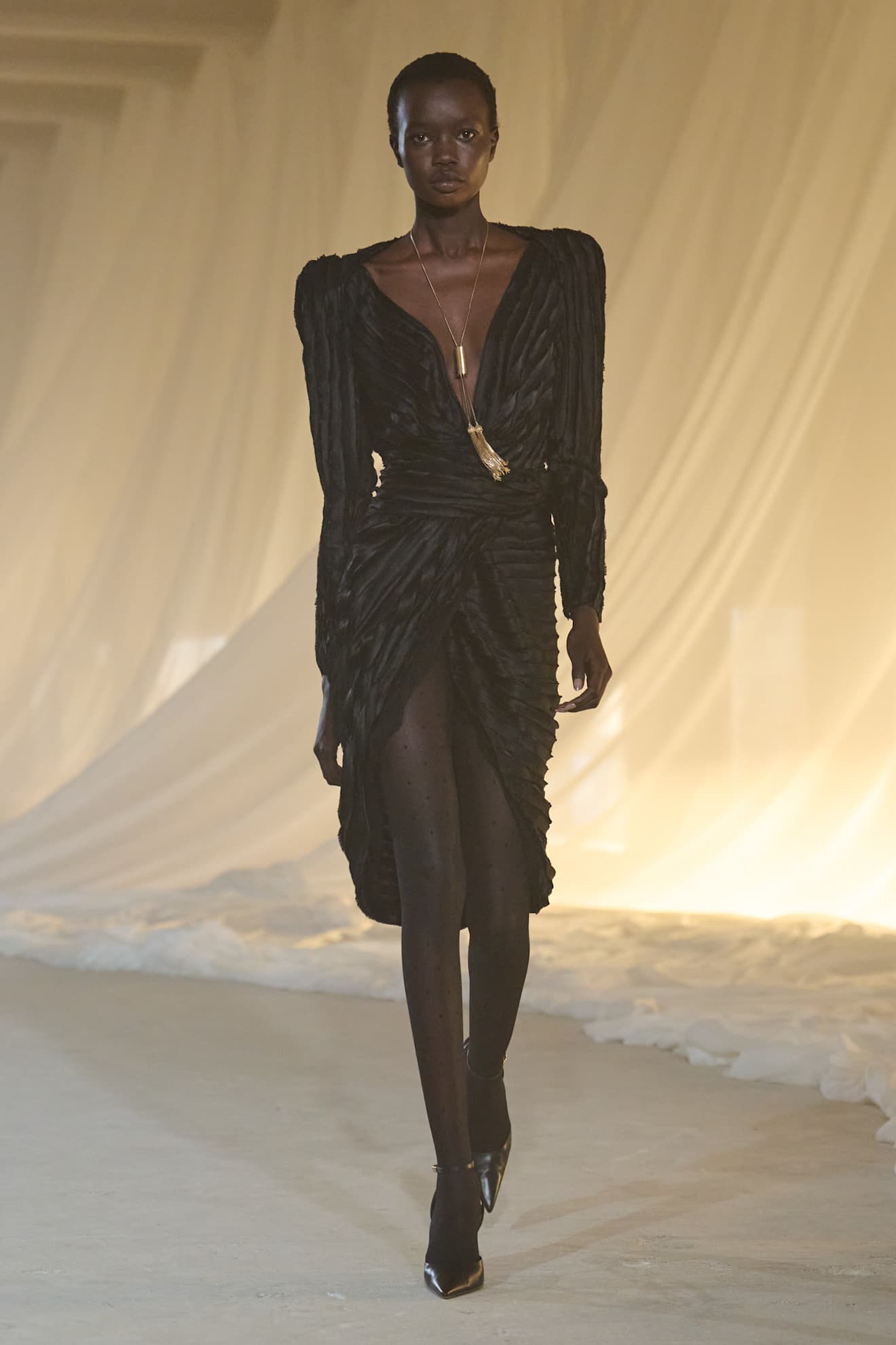 Показ Balmain осень-зима 2026 | Spotlight