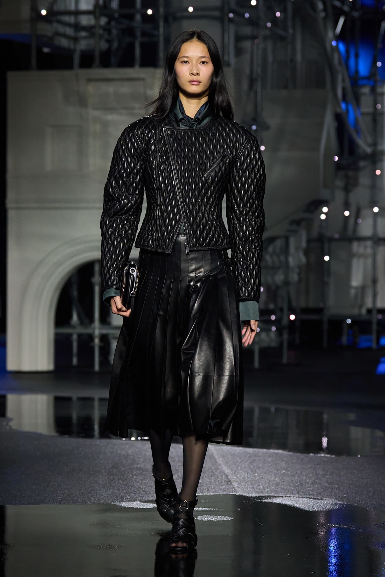 Показ Burberry осень-зима 2026 | Spotlight