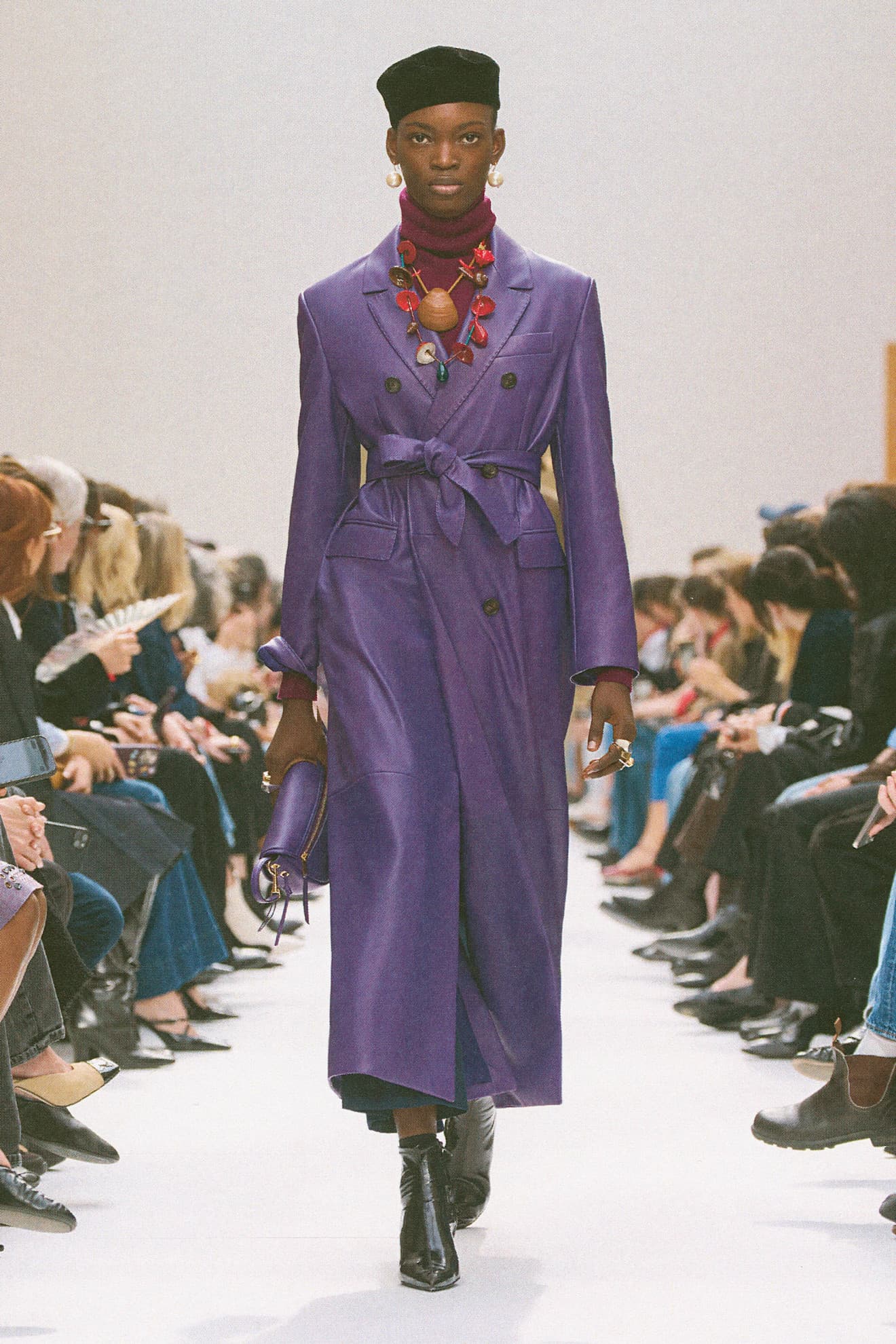 Показ Celine осень-зима 2026 | Spotlight