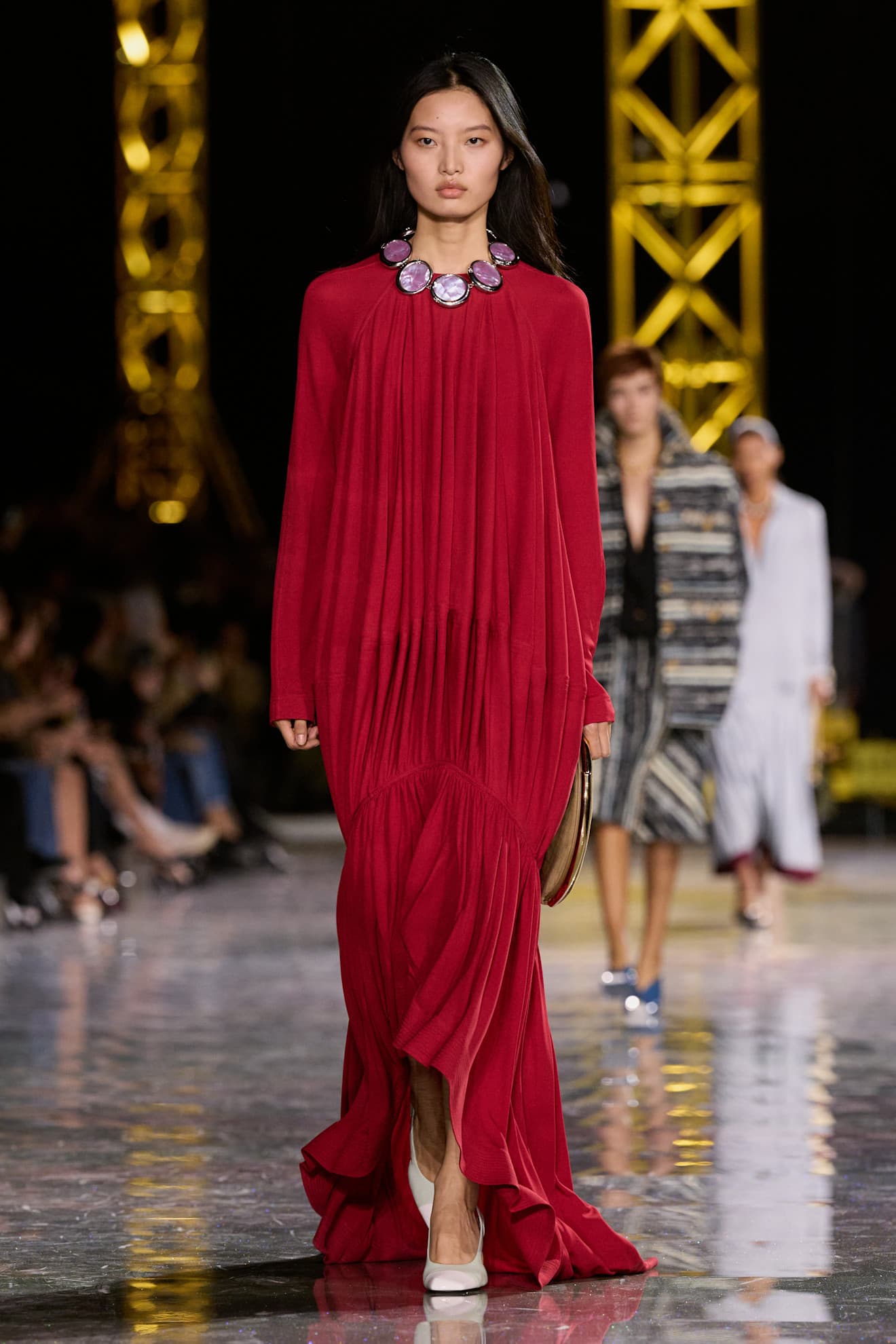 Показ Chanel осень-зима 2026 | Spotlight