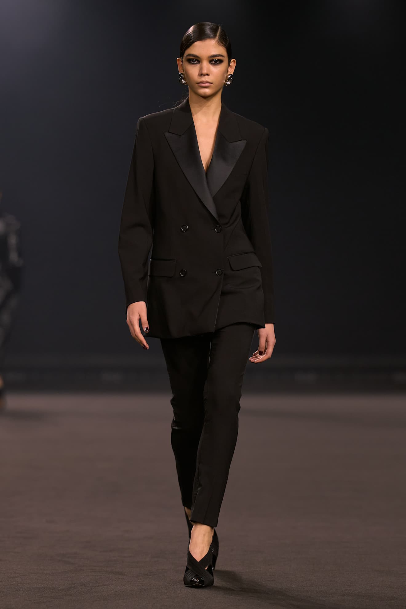 Показ Elie Saab осень-зима 2026 | Spotlight