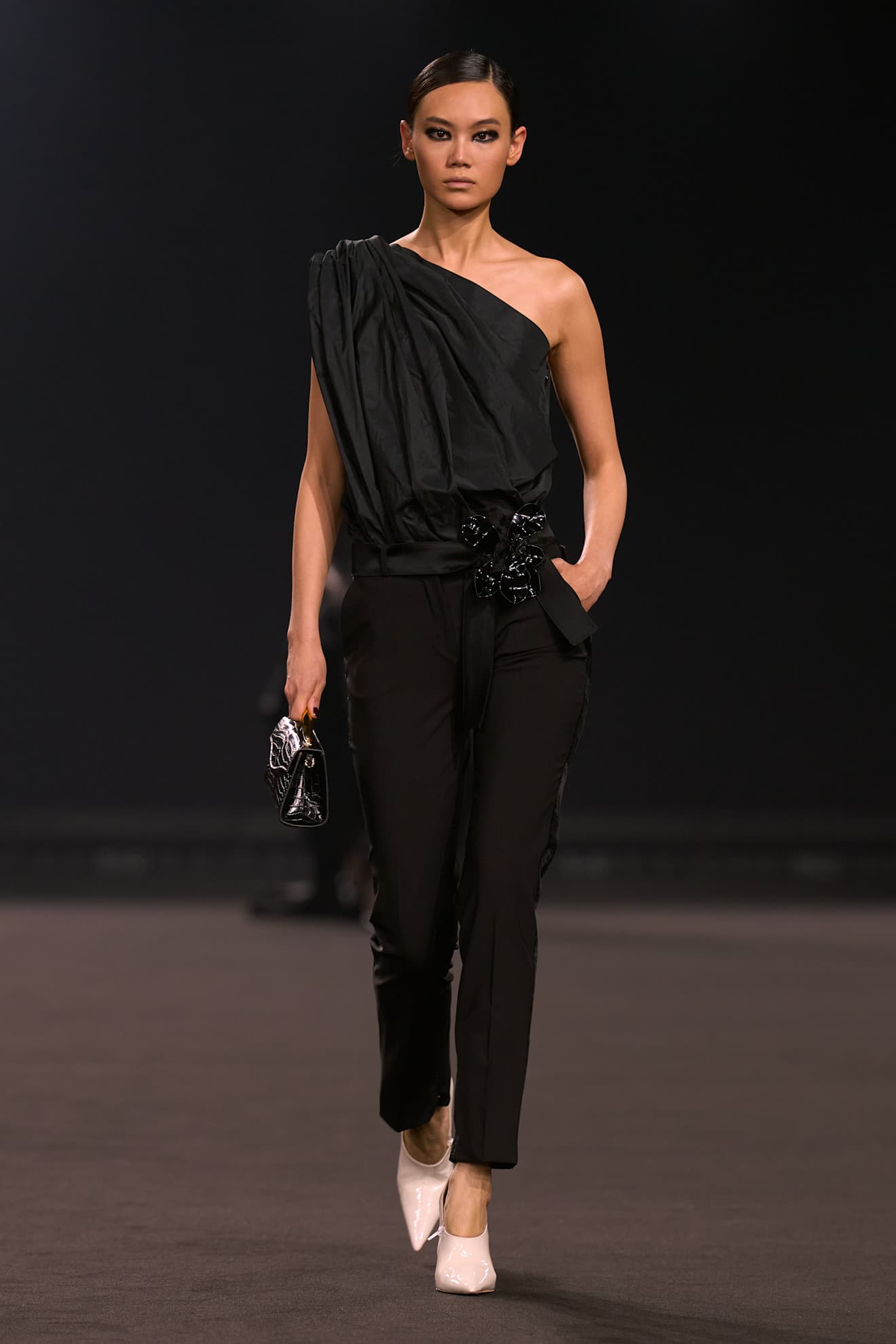 Показ Elie Saab осень-зима 2026 | Spotlight