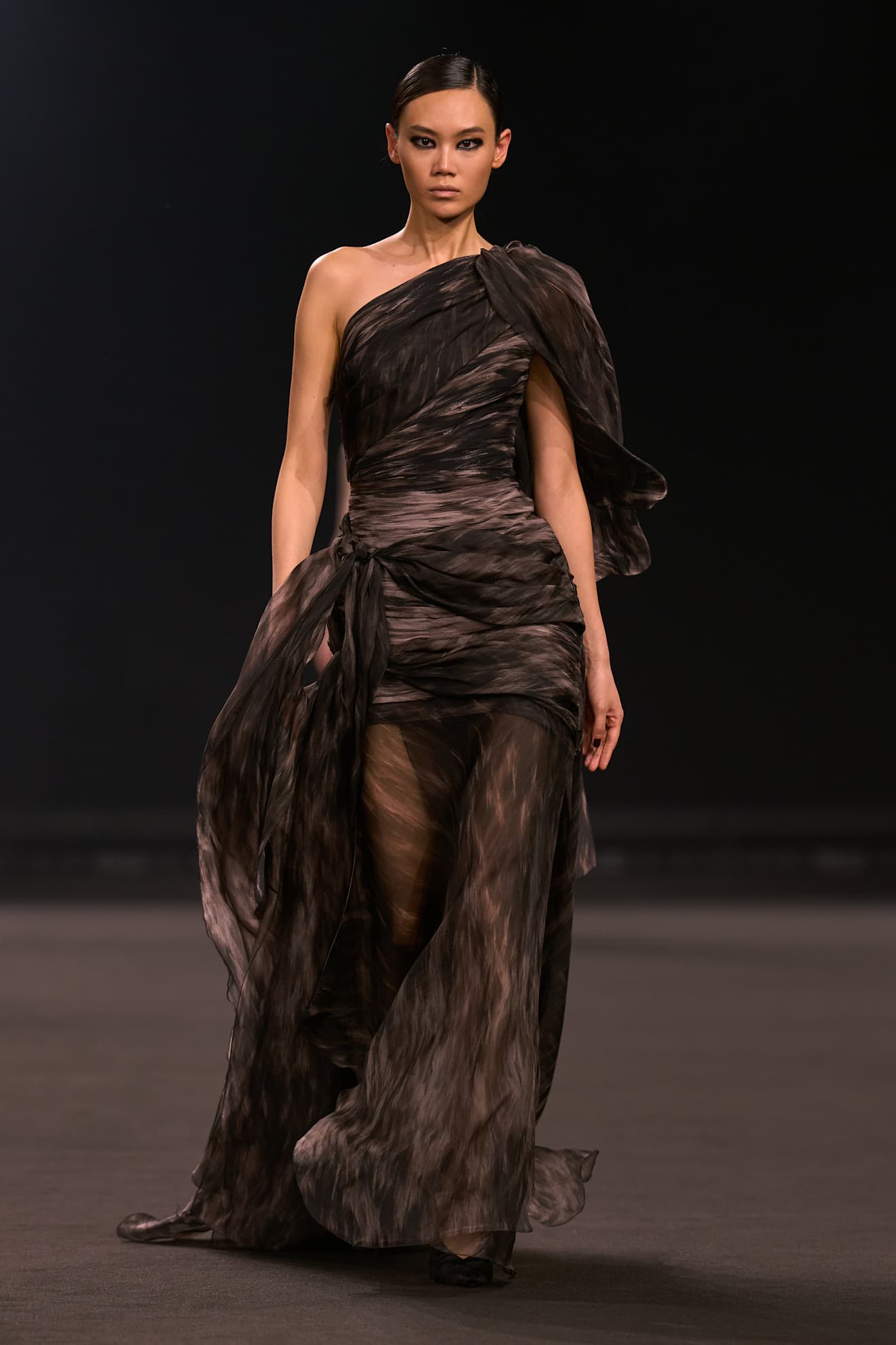 Показ Elie Saab осень-зима 2026 | Spotlight