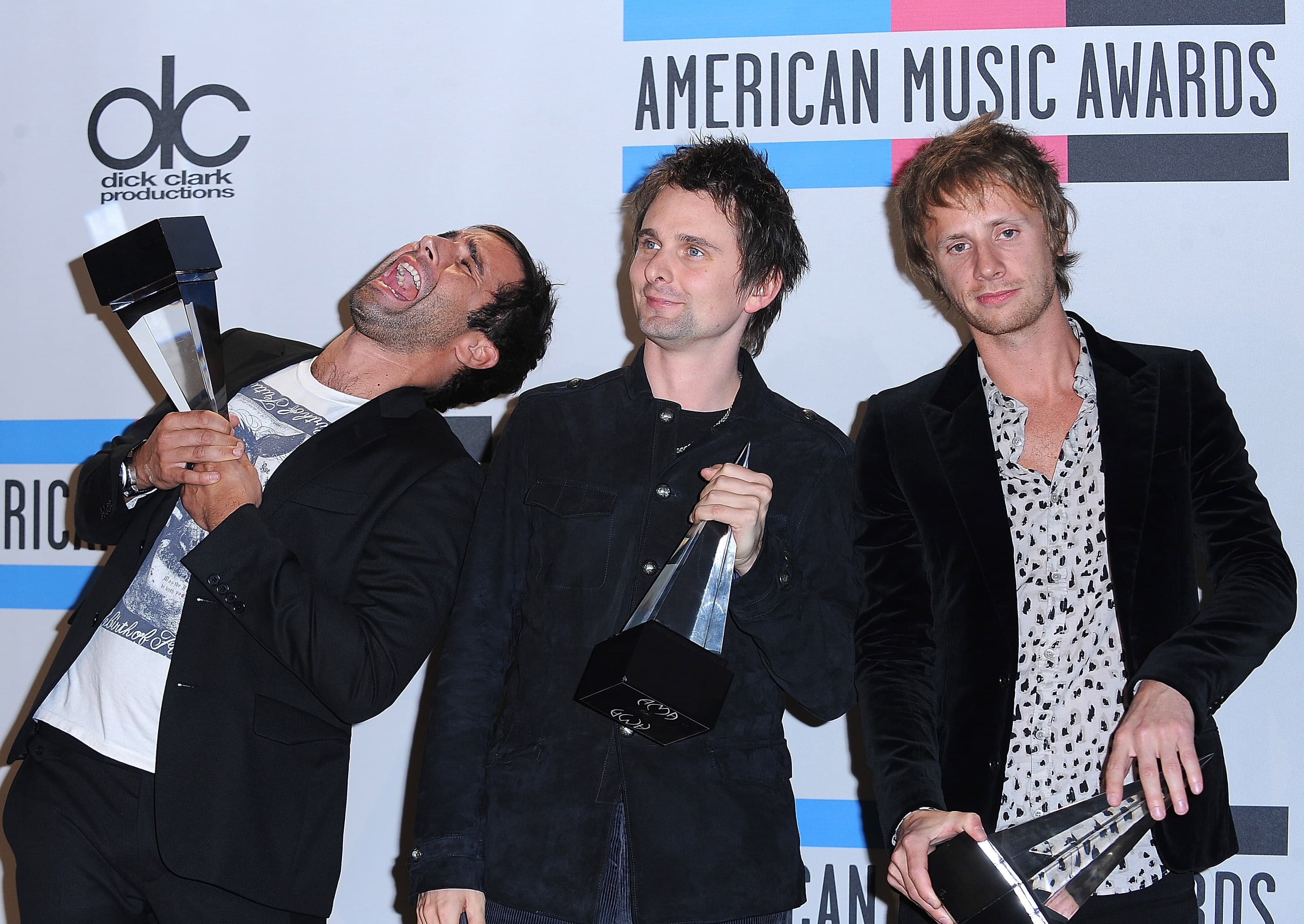 Группа Muse на церемонии вручения премии American Music Awards 21 ноября 2010 года в Лос-Анджелесе, Калифорния | Фотограф: C. Flanigan | Getty Images