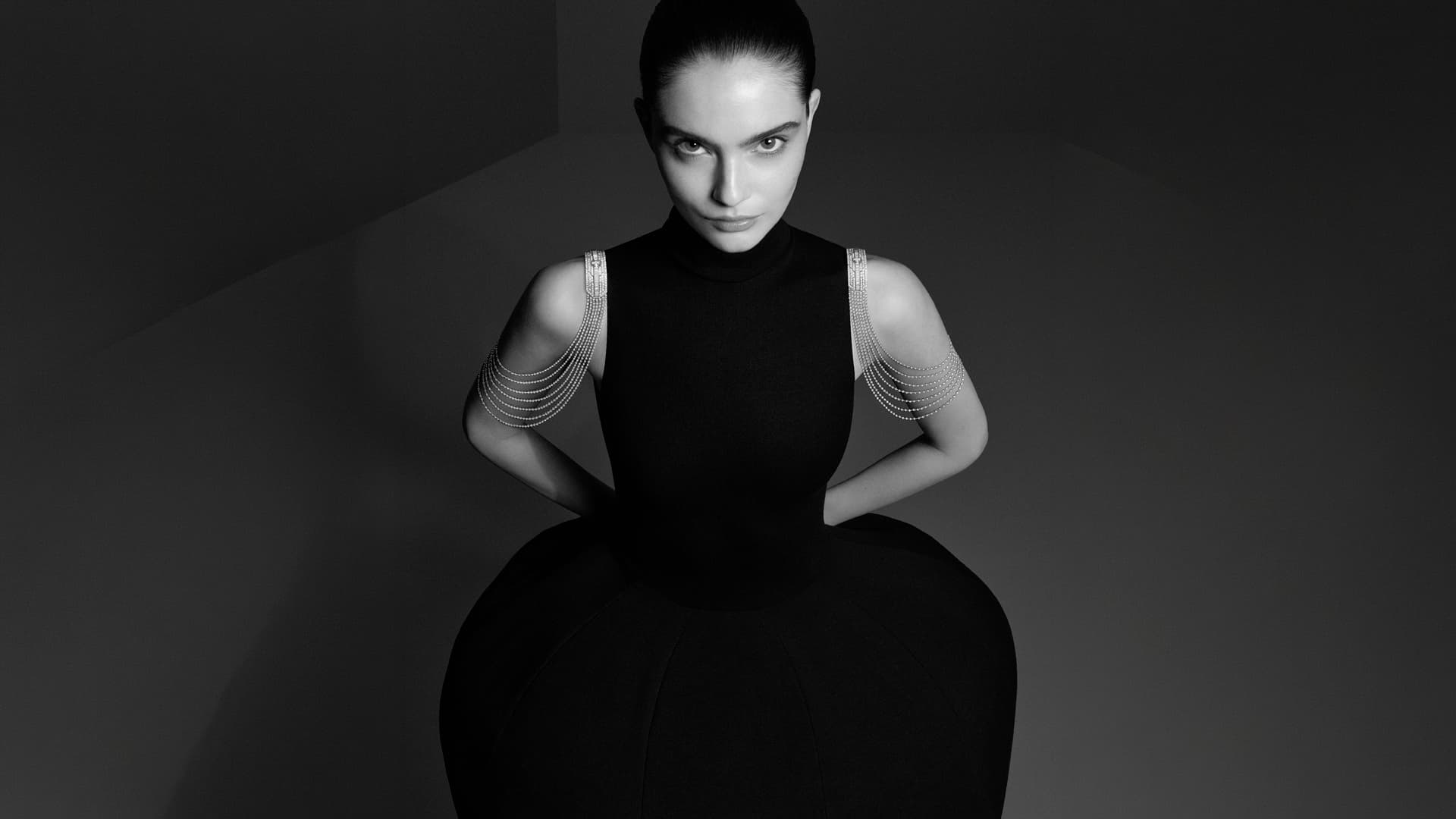 Украшение-трансформер The Silhouette из коллекции Histoire de Style 2026 | Архив пресс-служб