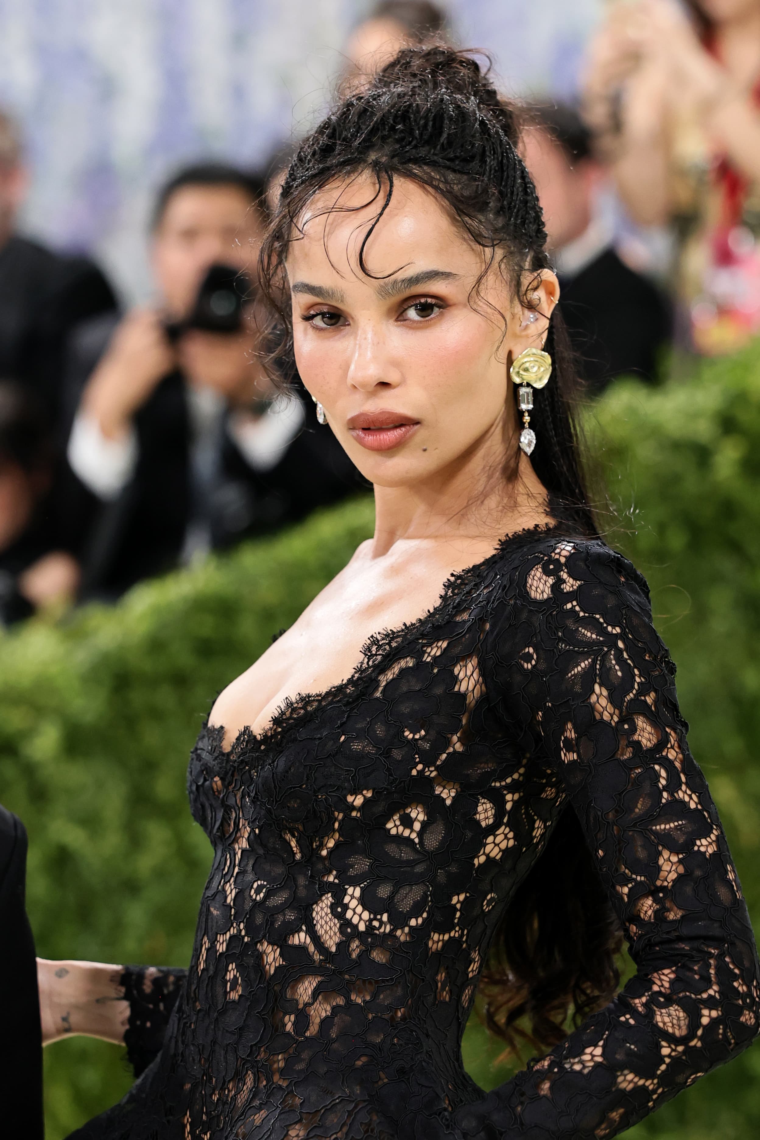 Зои Кравиц на Met Gala 2026 | Theo Wargo / FilmMagic