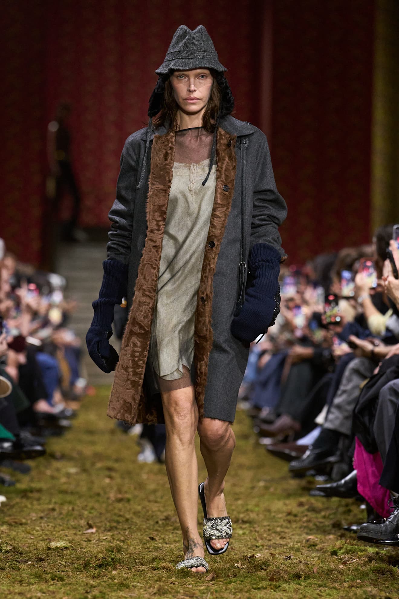 Показ Miu Miu осень-зима 2026 | Spotlight