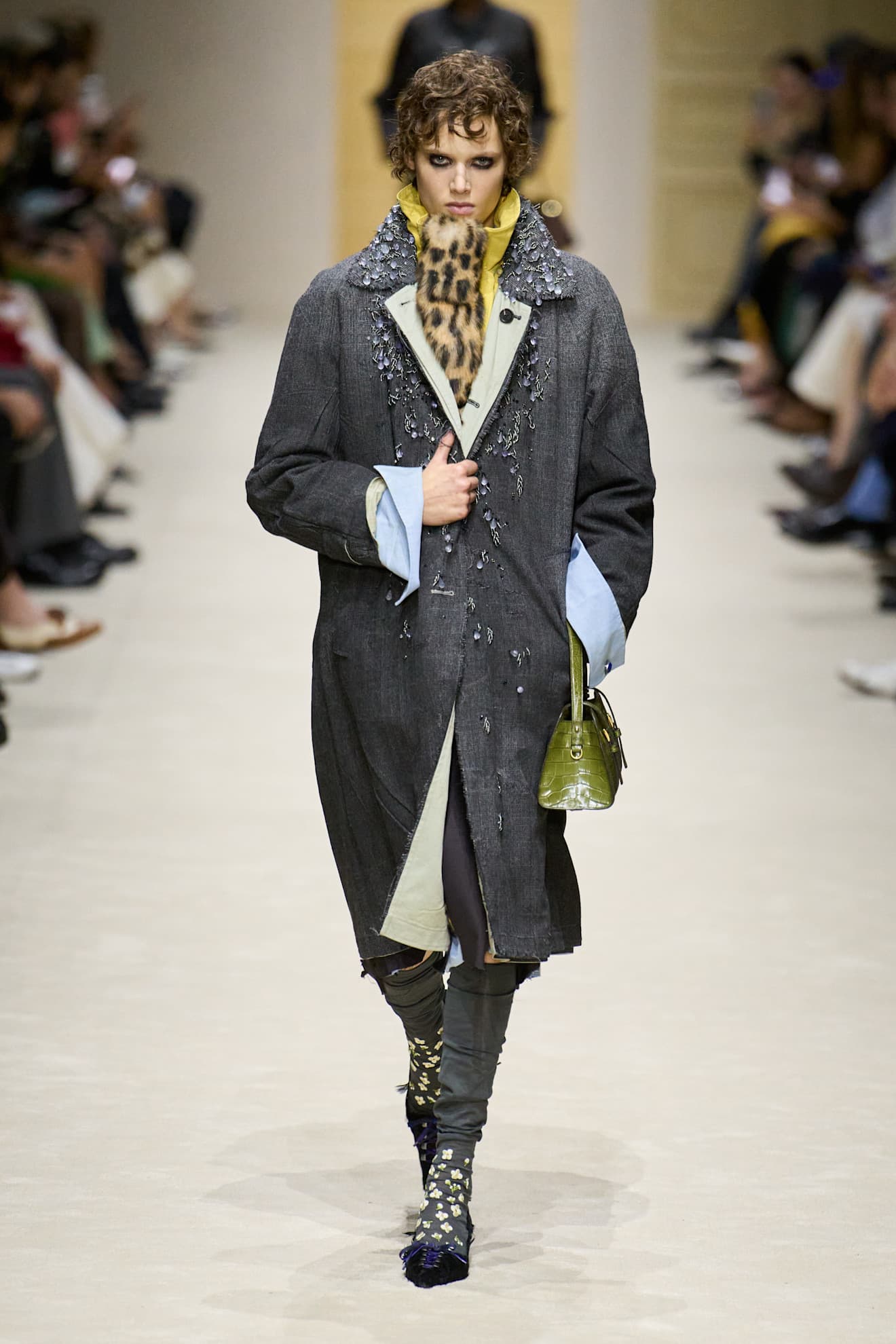 Показ Prada осень-зима 2026 | Spotlight